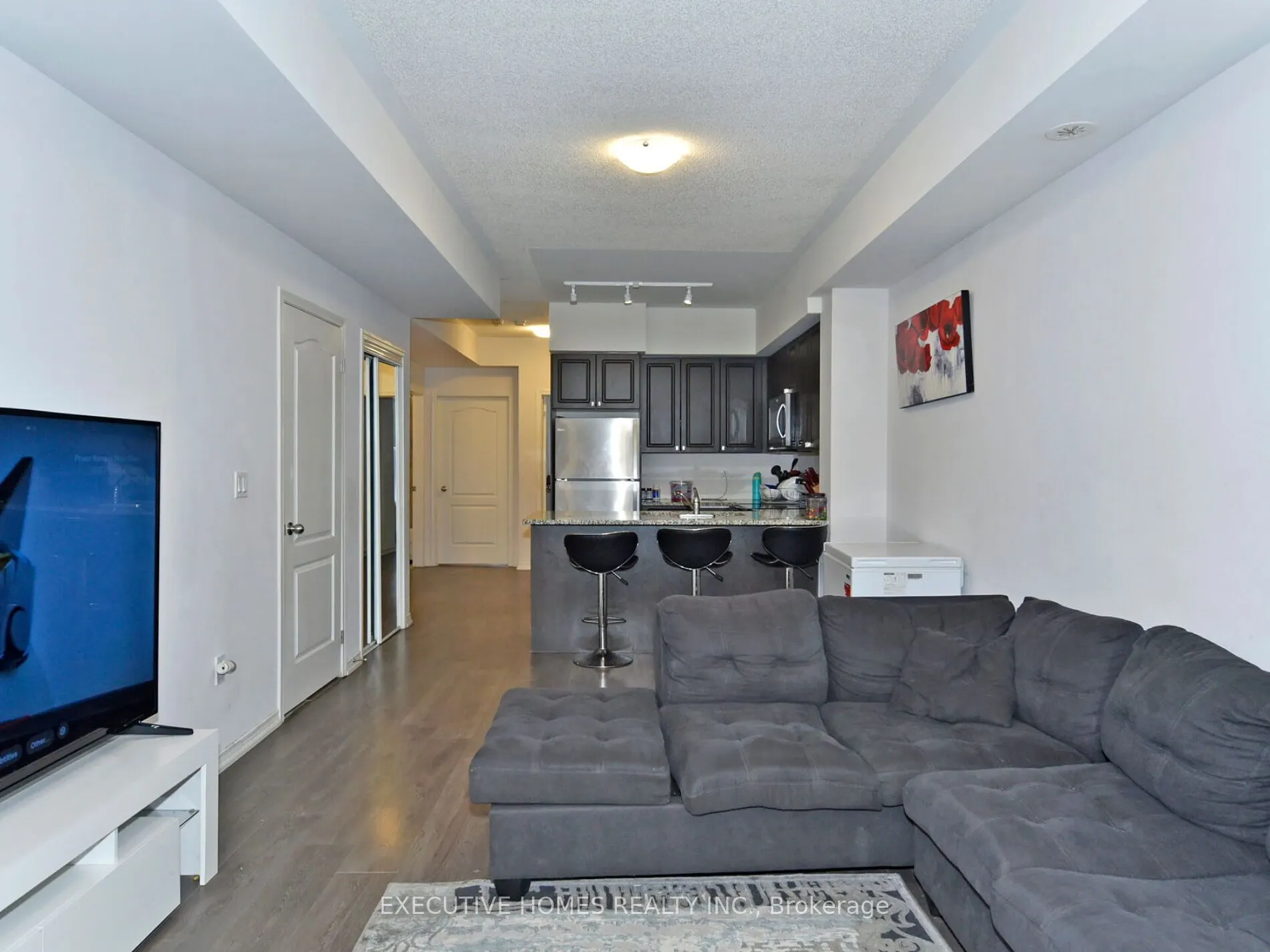 8825 Sheppard Avenue, #2