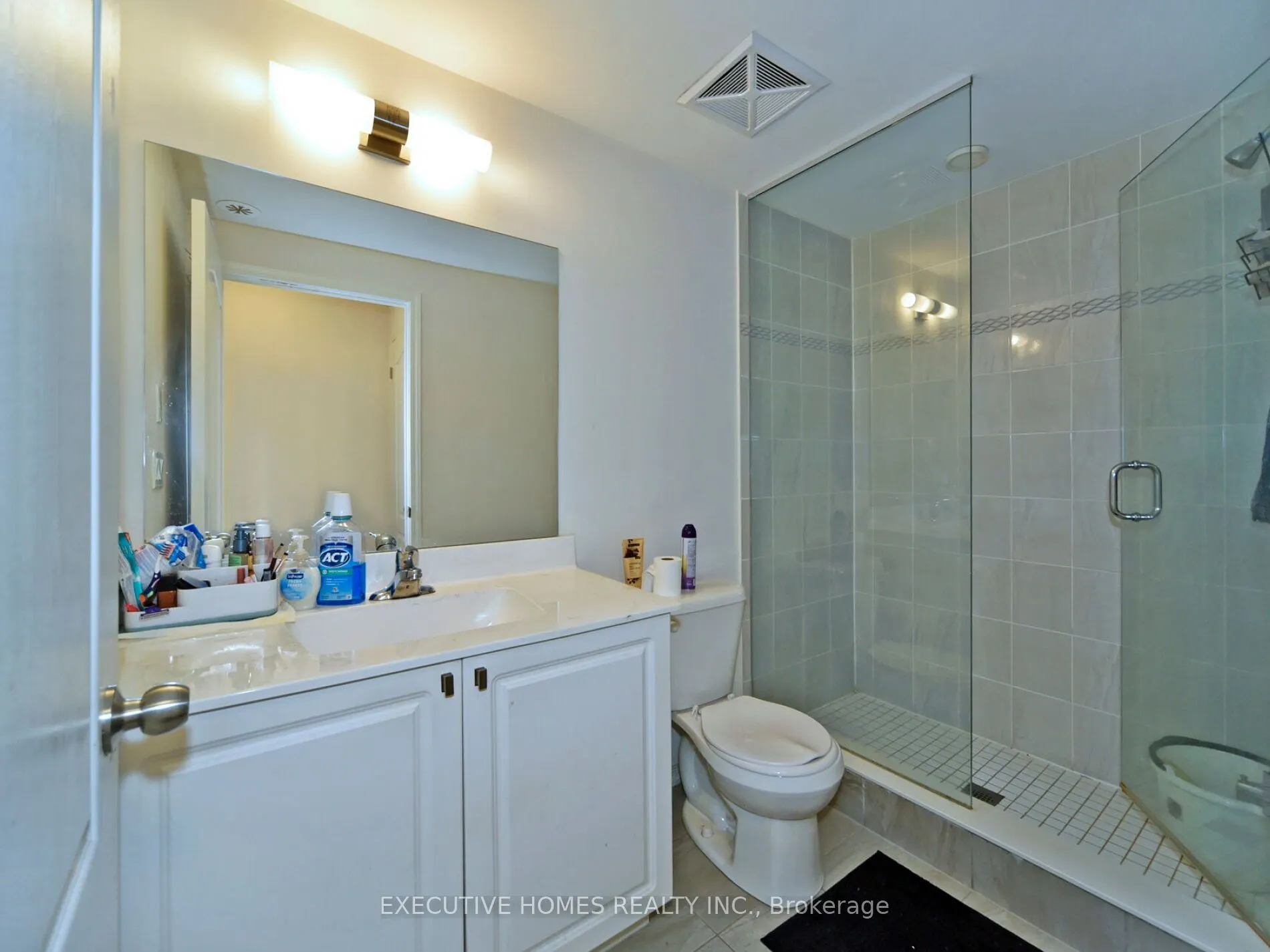 8825 Sheppard Avenue, #2