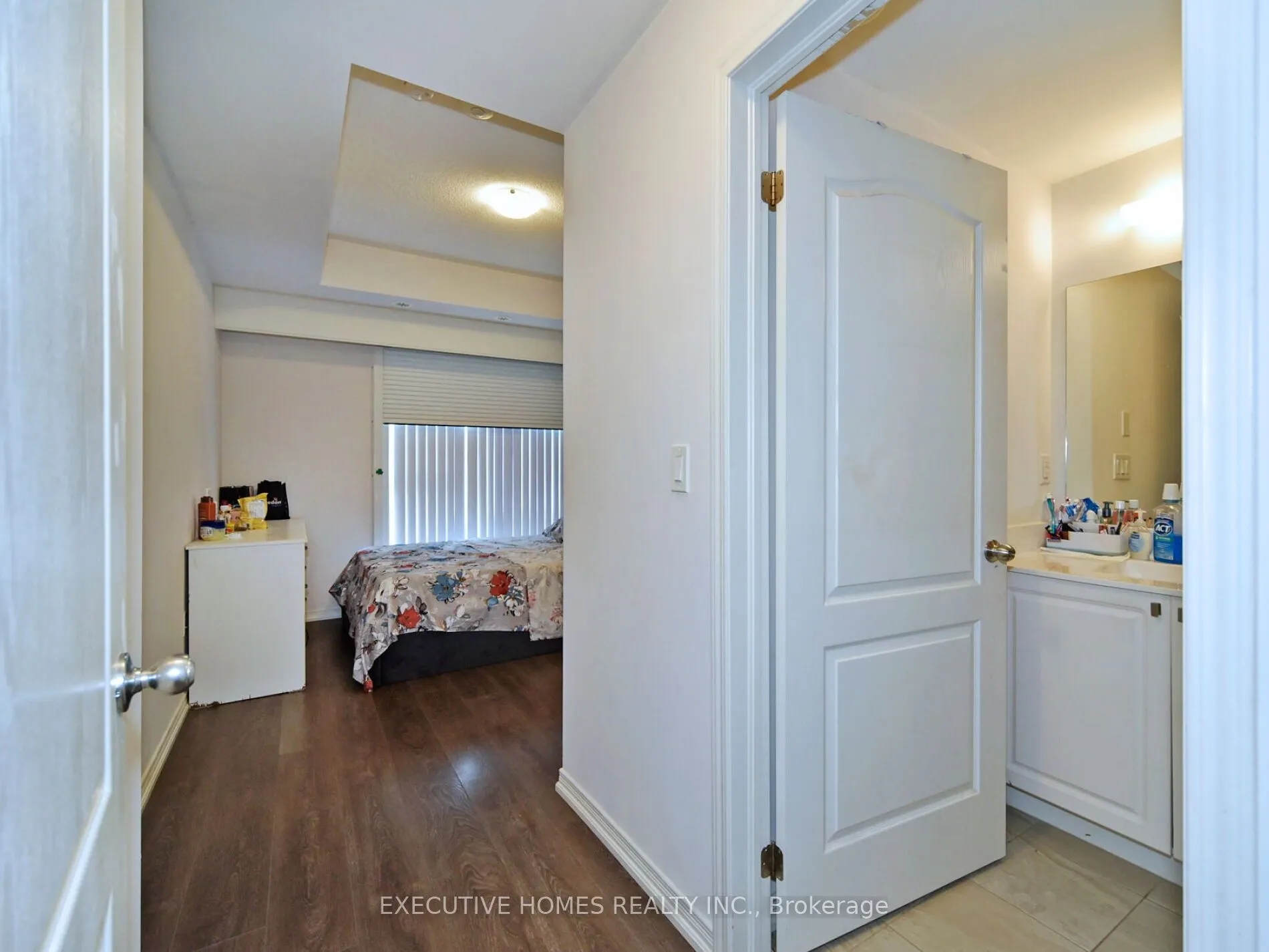 8825 Sheppard Avenue, #2