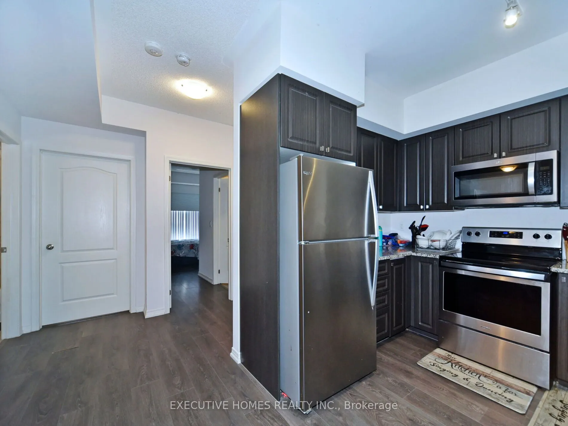 8825 Sheppard Avenue, #2