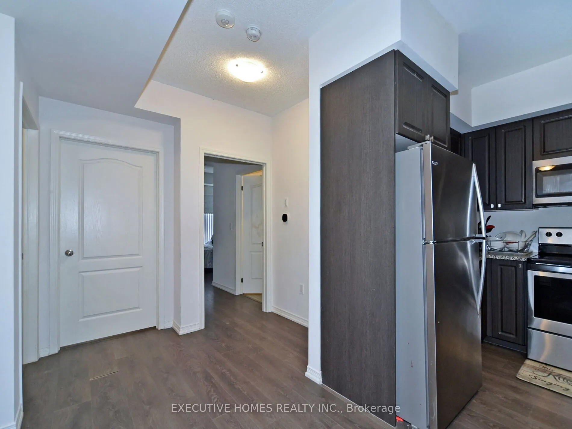 8825 Sheppard Avenue, #2