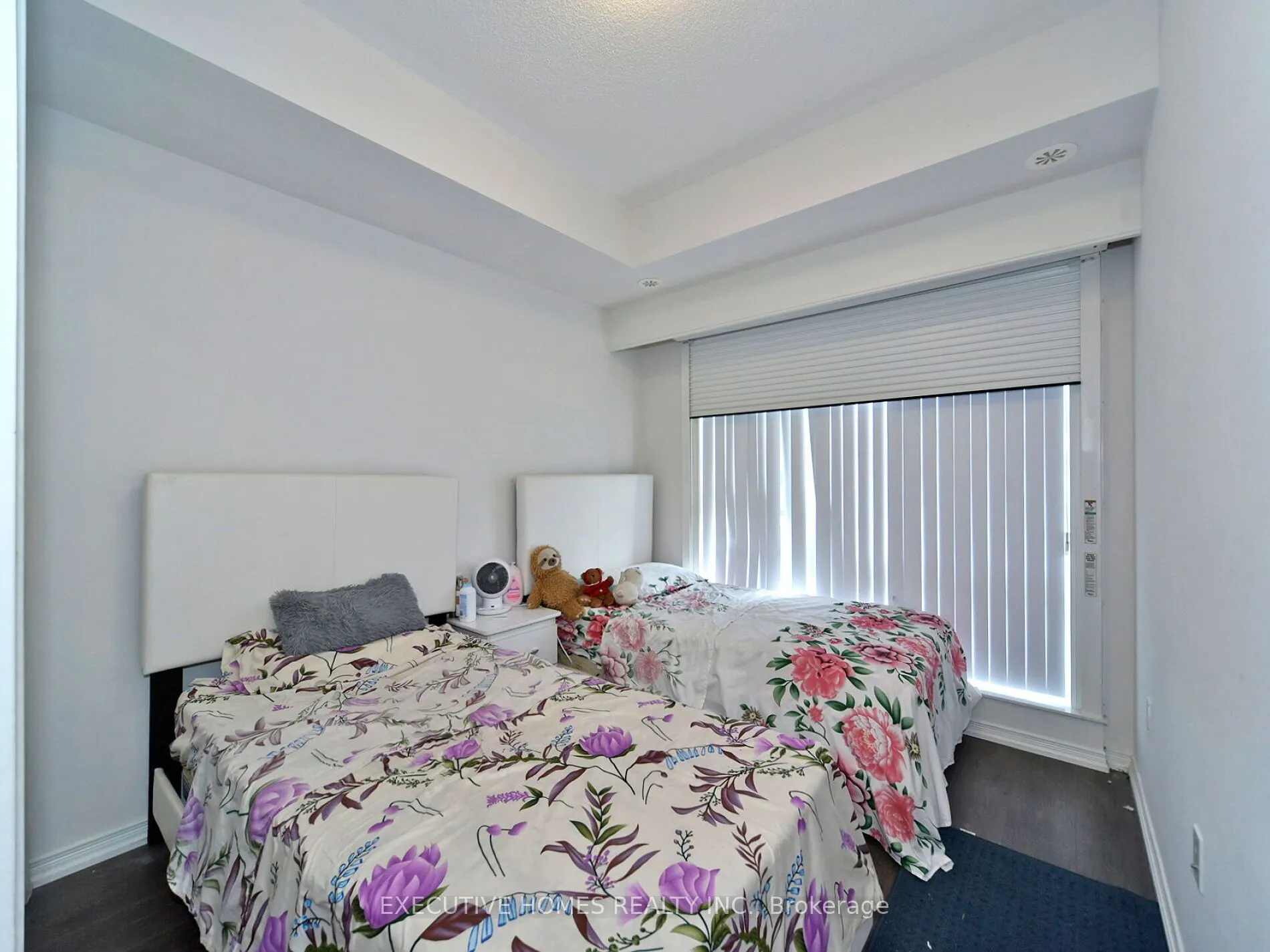 8825 Sheppard Avenue, #2