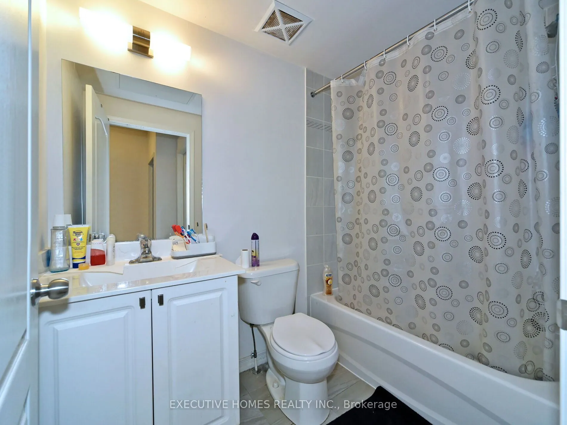 8825 Sheppard Avenue, #2