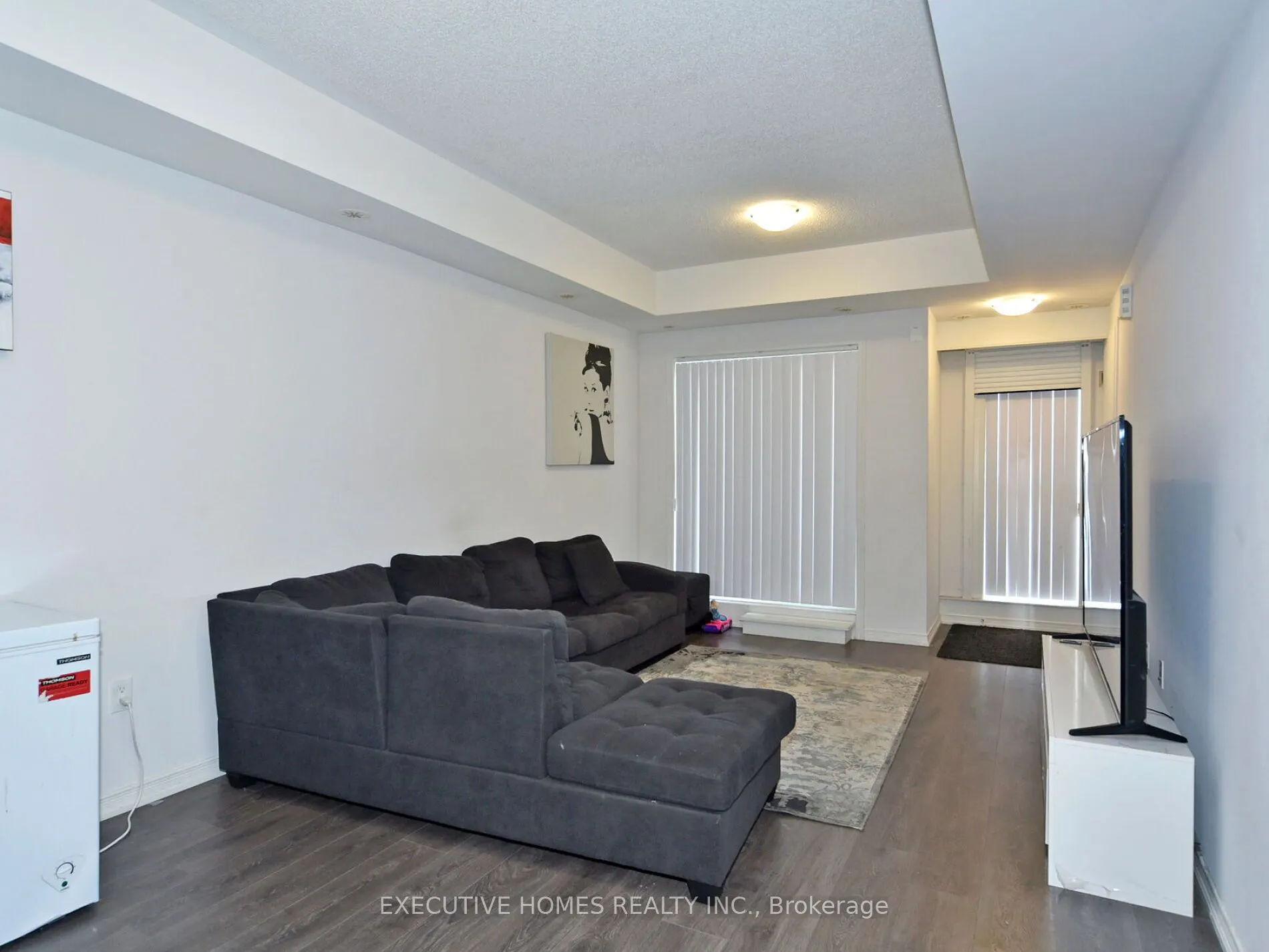 8825 Sheppard Avenue, #2
