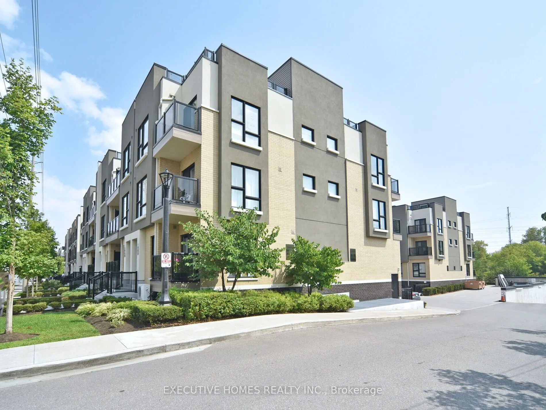 8825 Sheppard Avenue, #2
