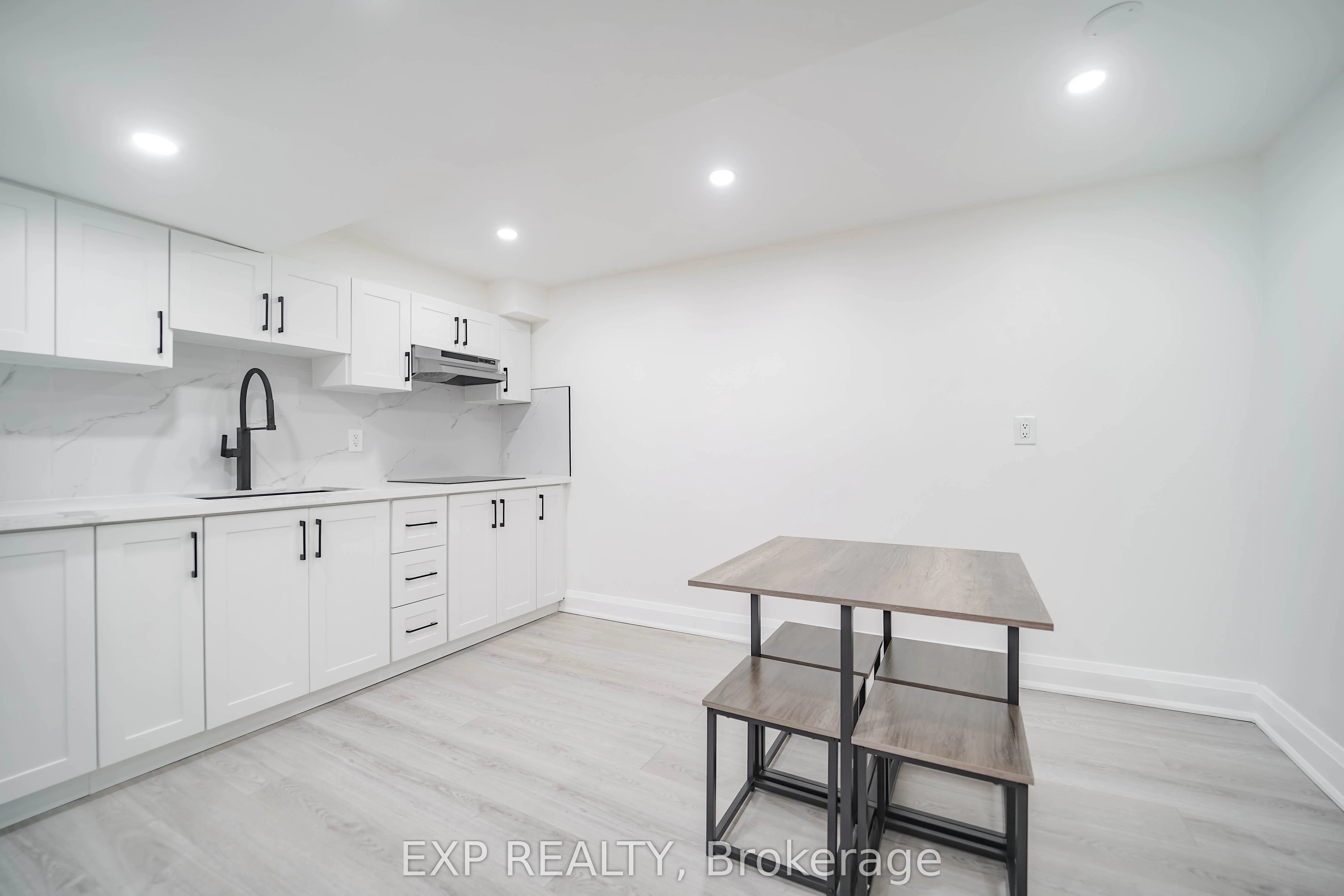 25 Nabob Crescent, #Basement