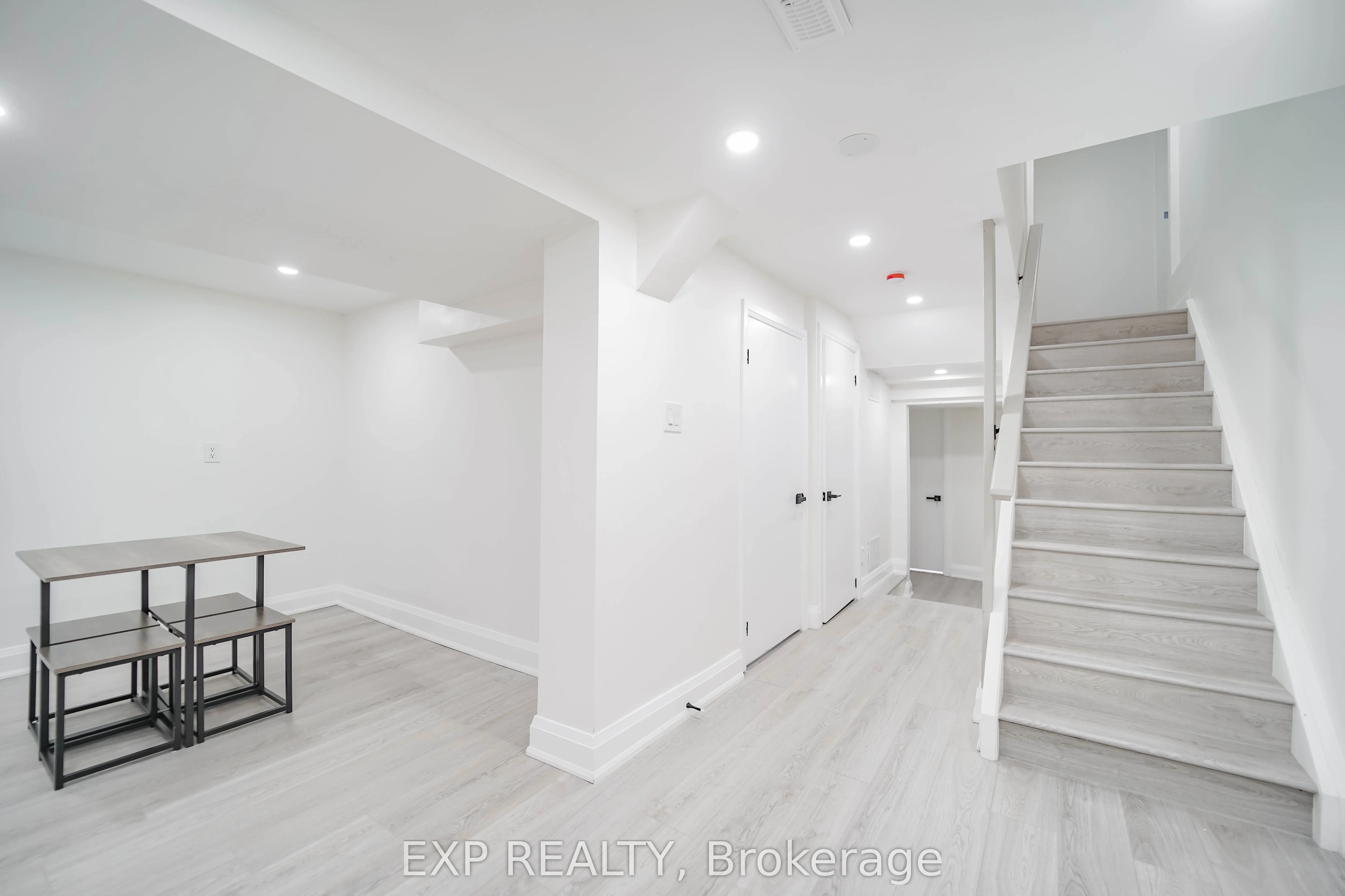 25 Nabob Crescent, #Basement