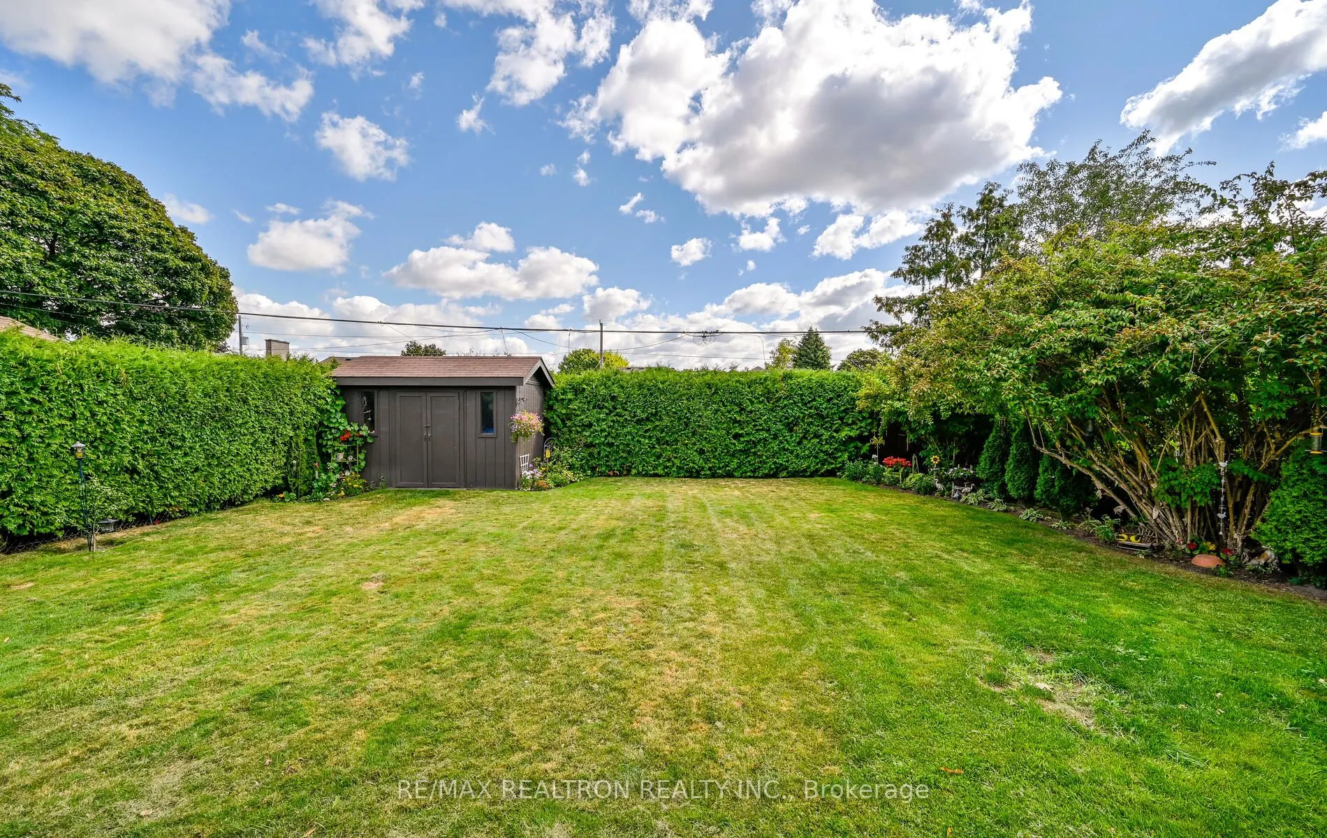 567 Fernhill Boulevard