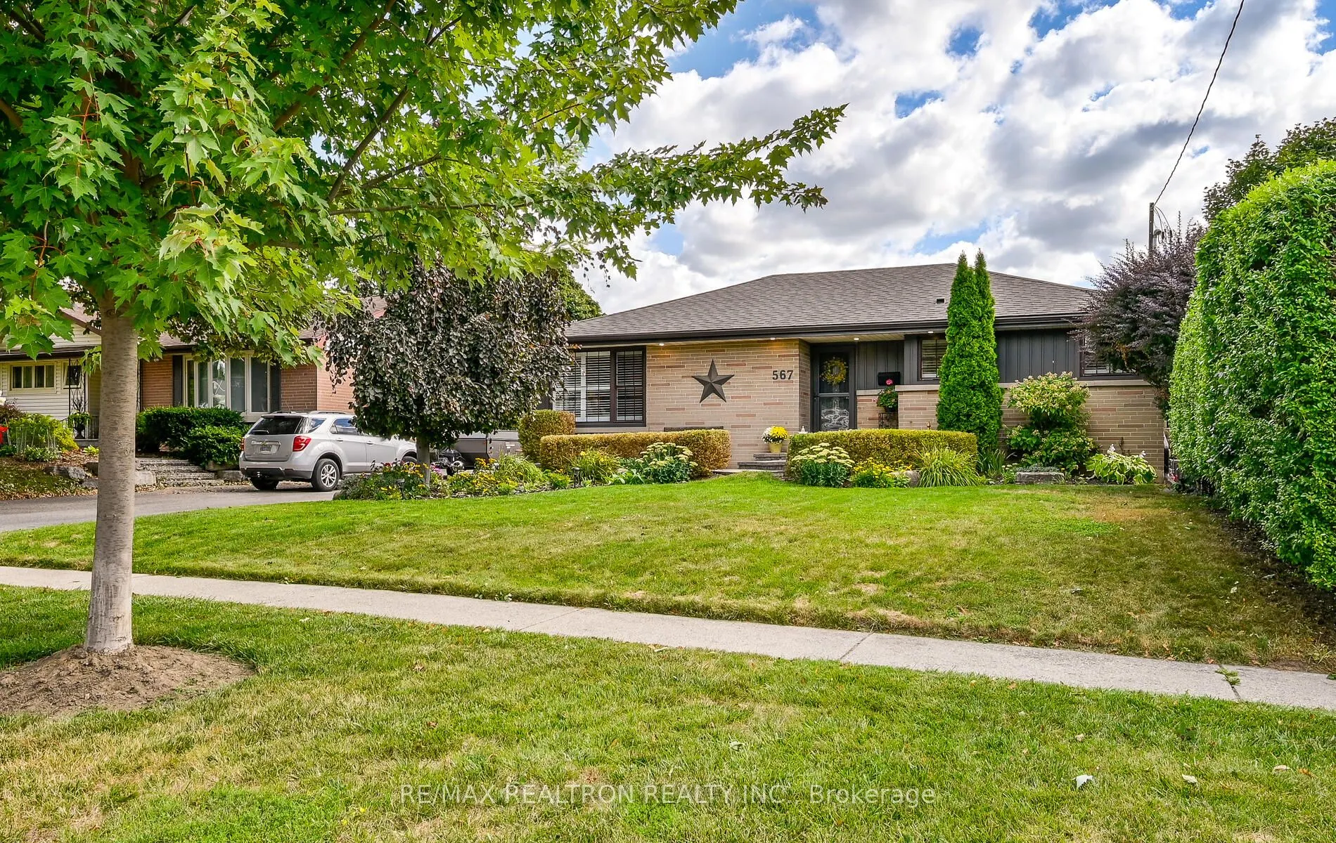 567 Fernhill Boulevard