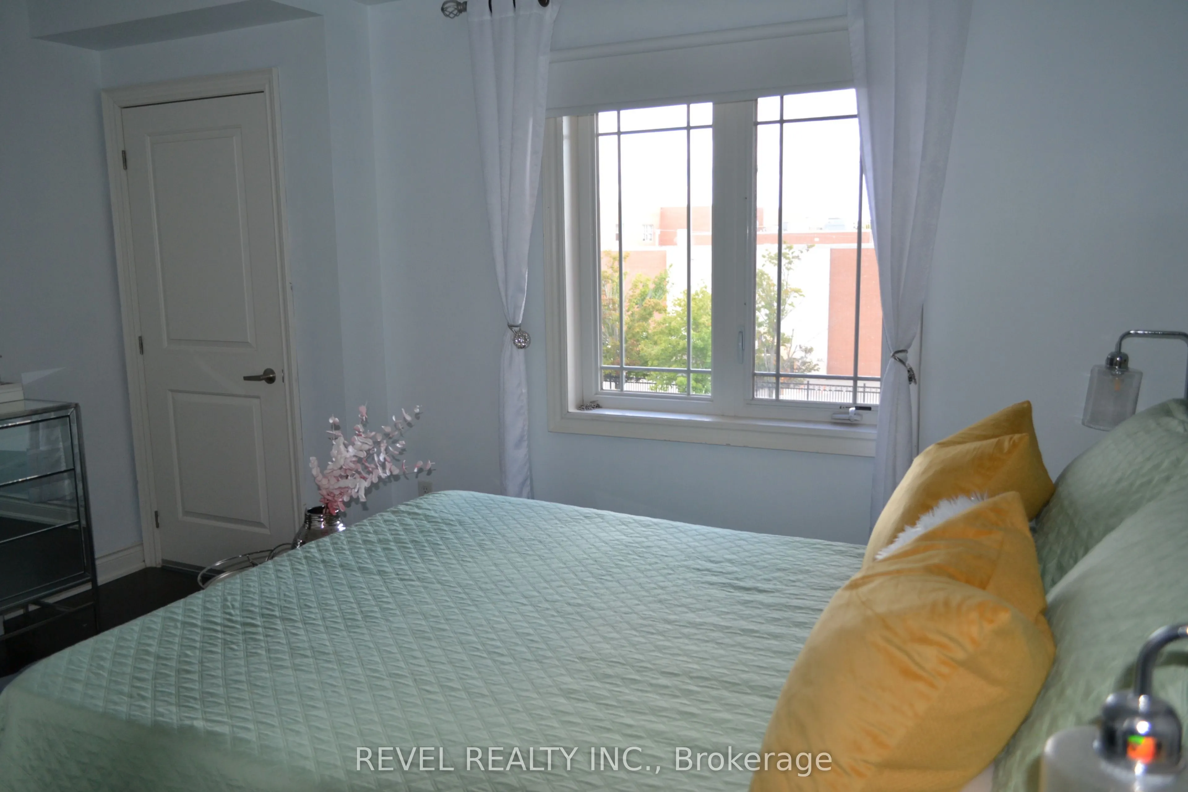 1 Sidney Lane, #205