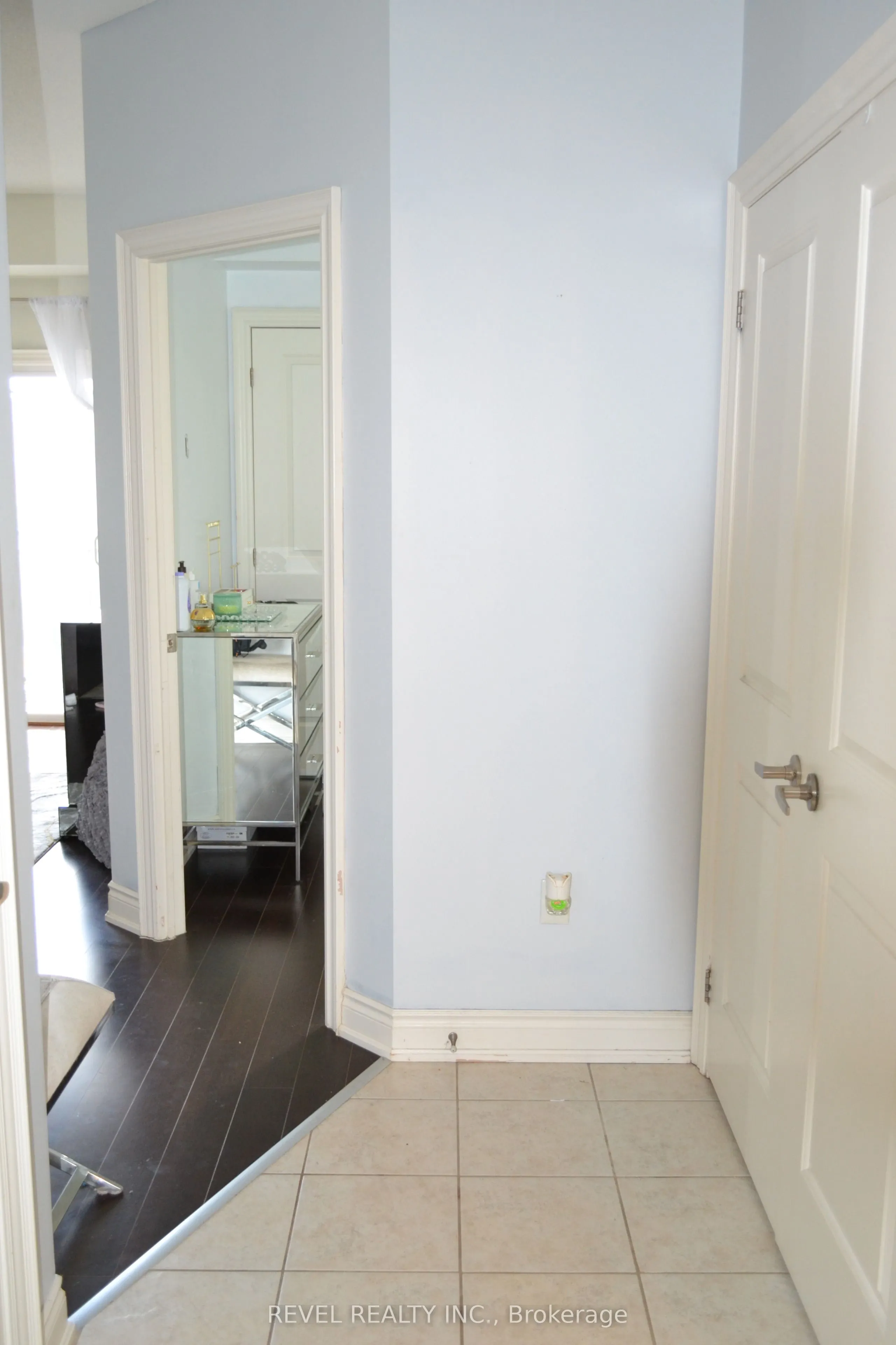 1 Sidney Lane, #205