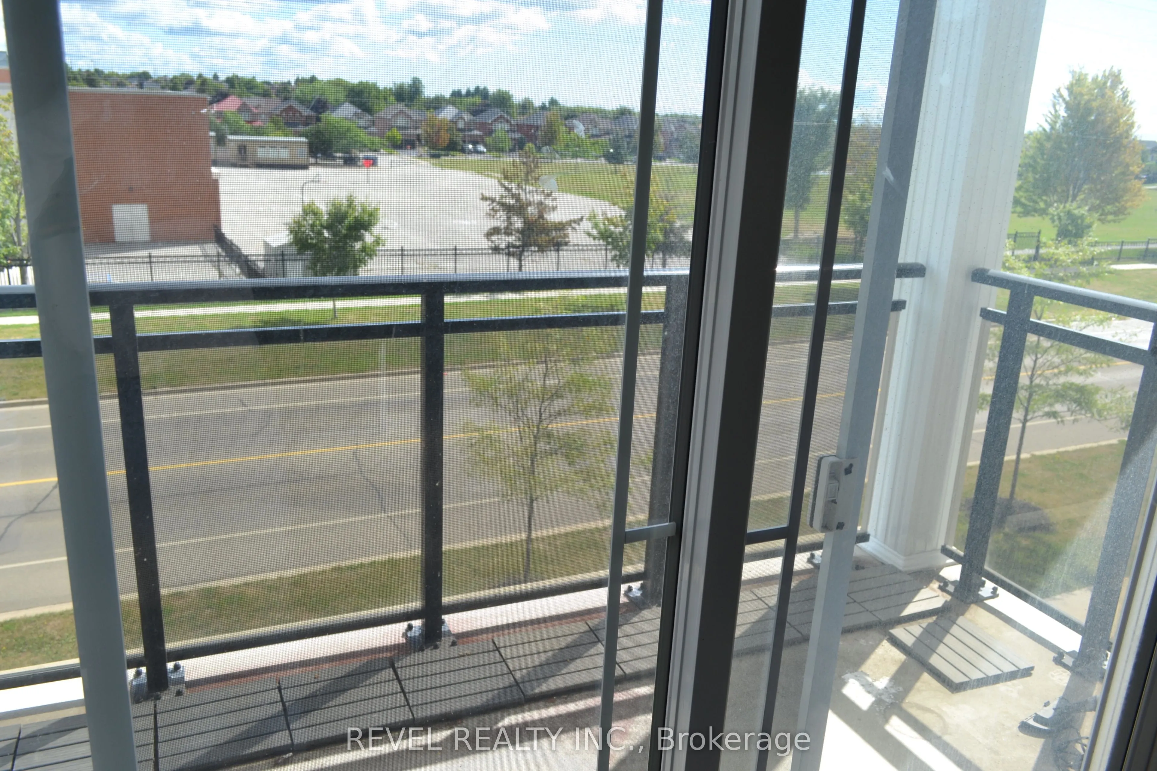 1 Sidney Lane, #205