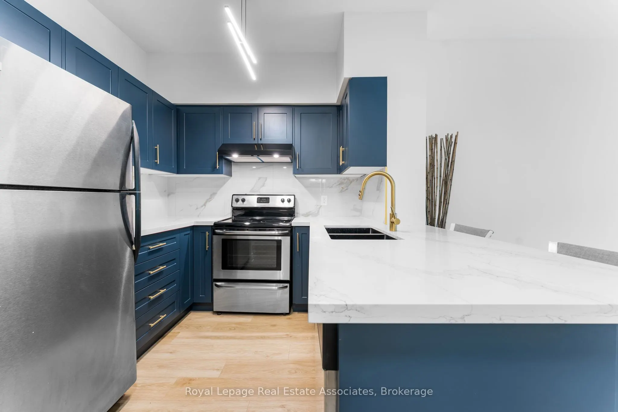 8 Rosebank Drive, #P1M