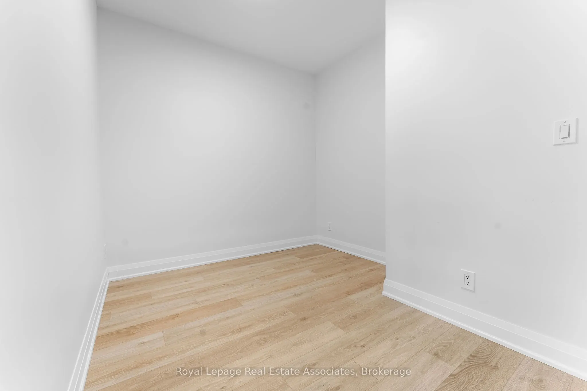 8 Rosebank Drive, #P1M