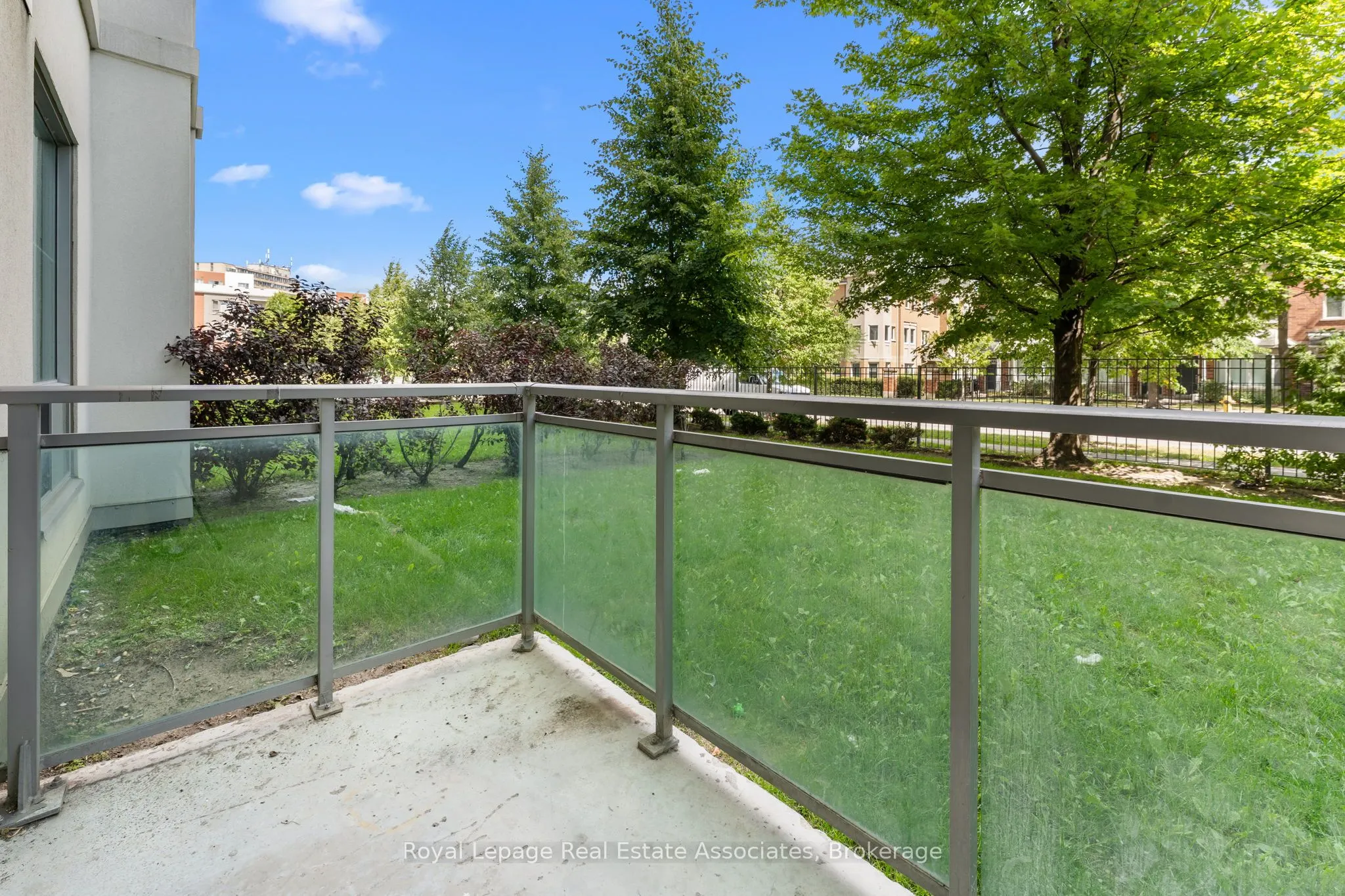 8 Rosebank Drive, #P1M