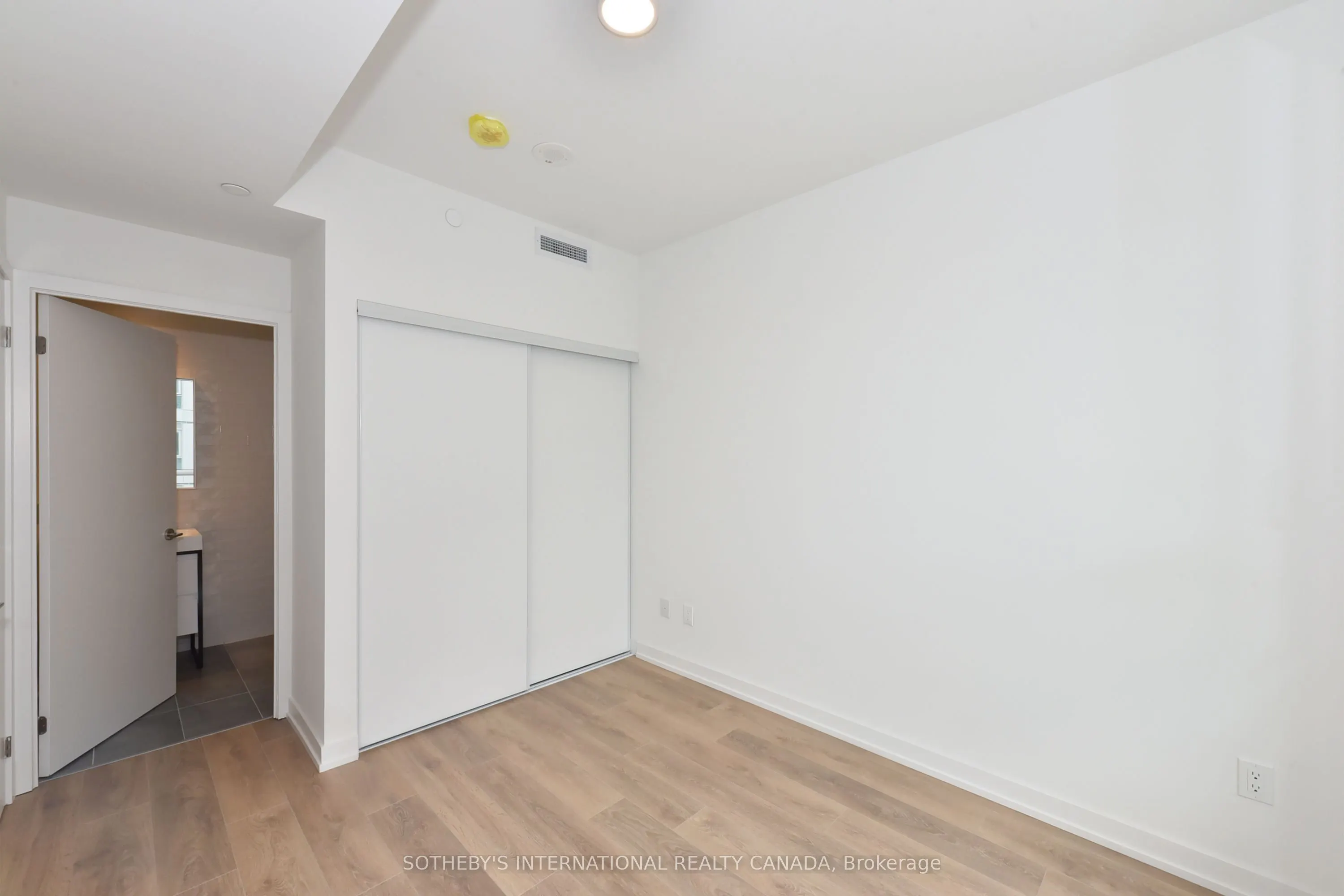 150 Logan Avenue, #526
