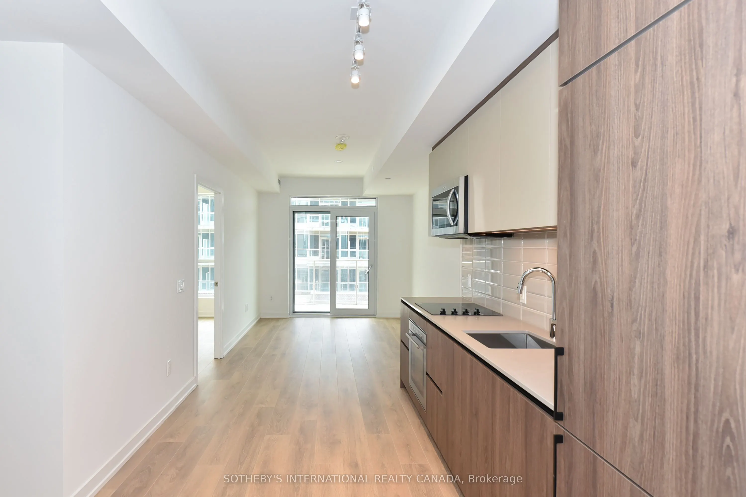 150 Logan Avenue, #526