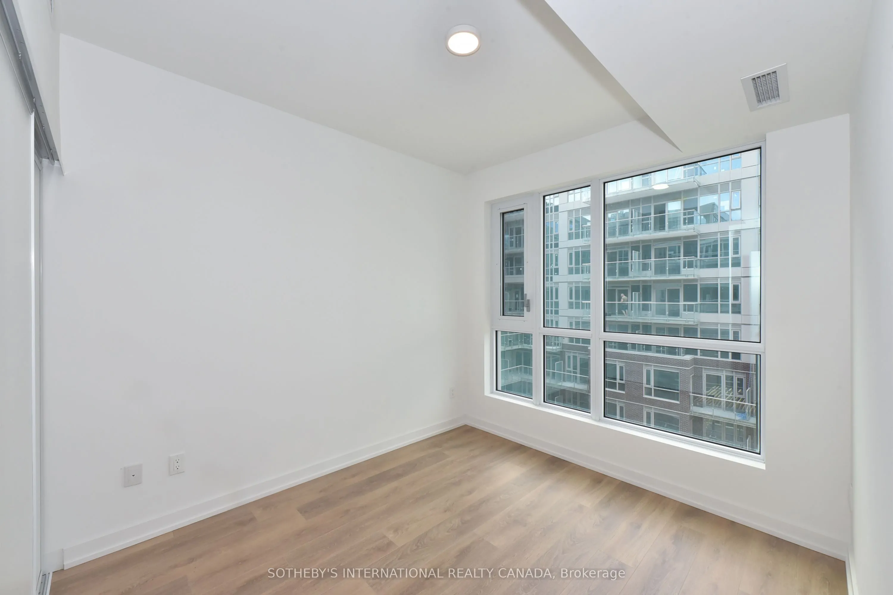 150 Logan Avenue, #526