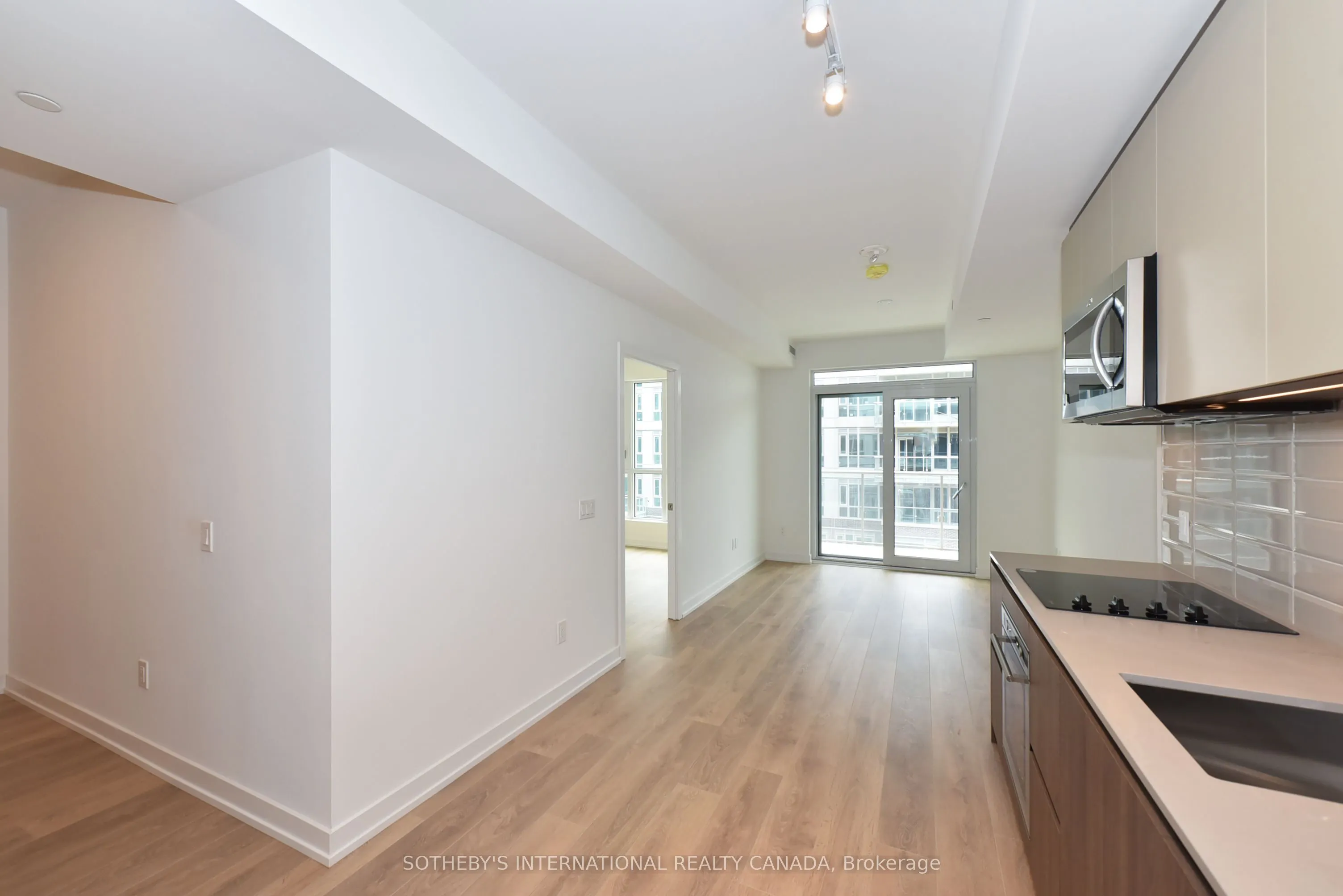150 Logan Avenue, #526