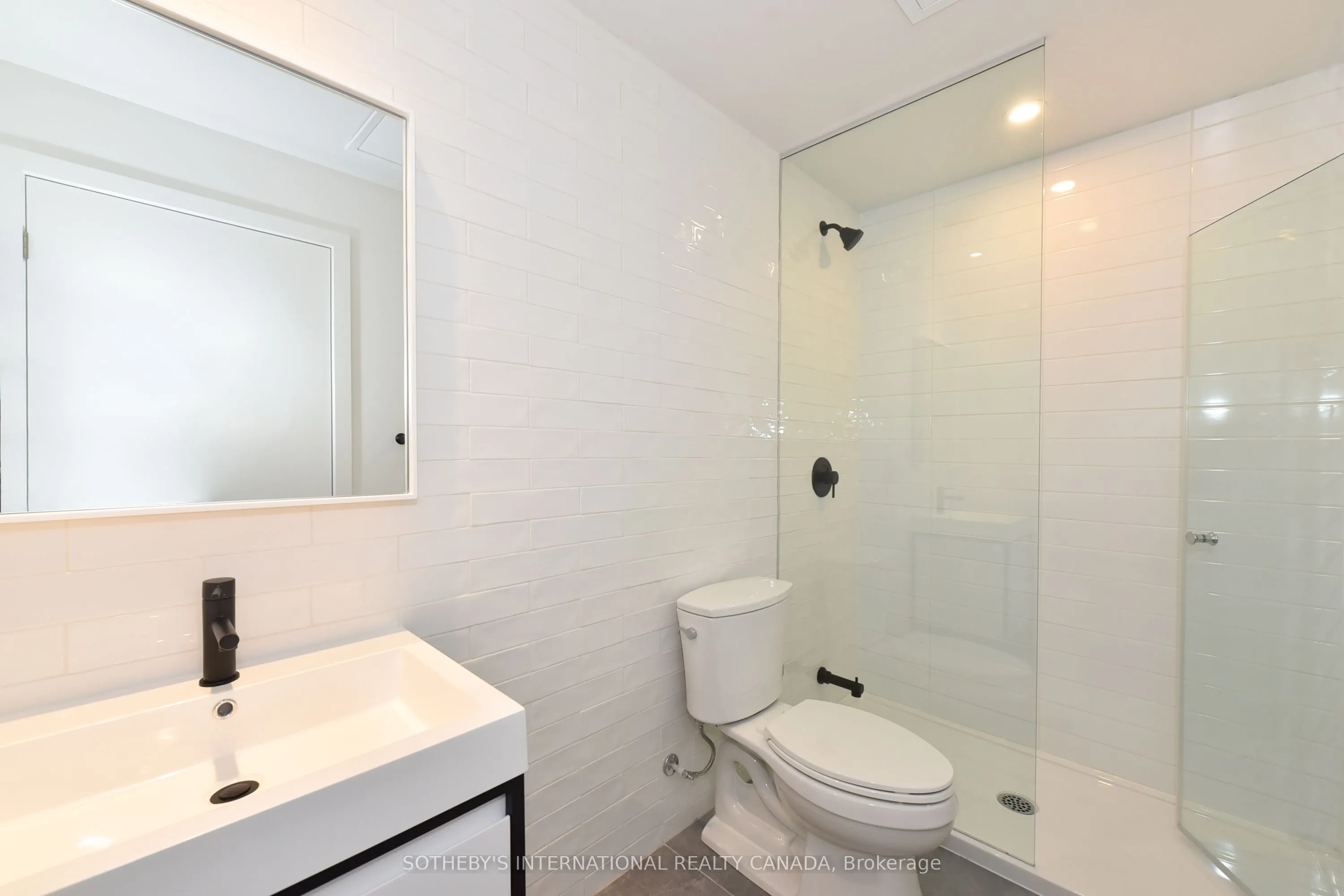 150 Logan Avenue, #526