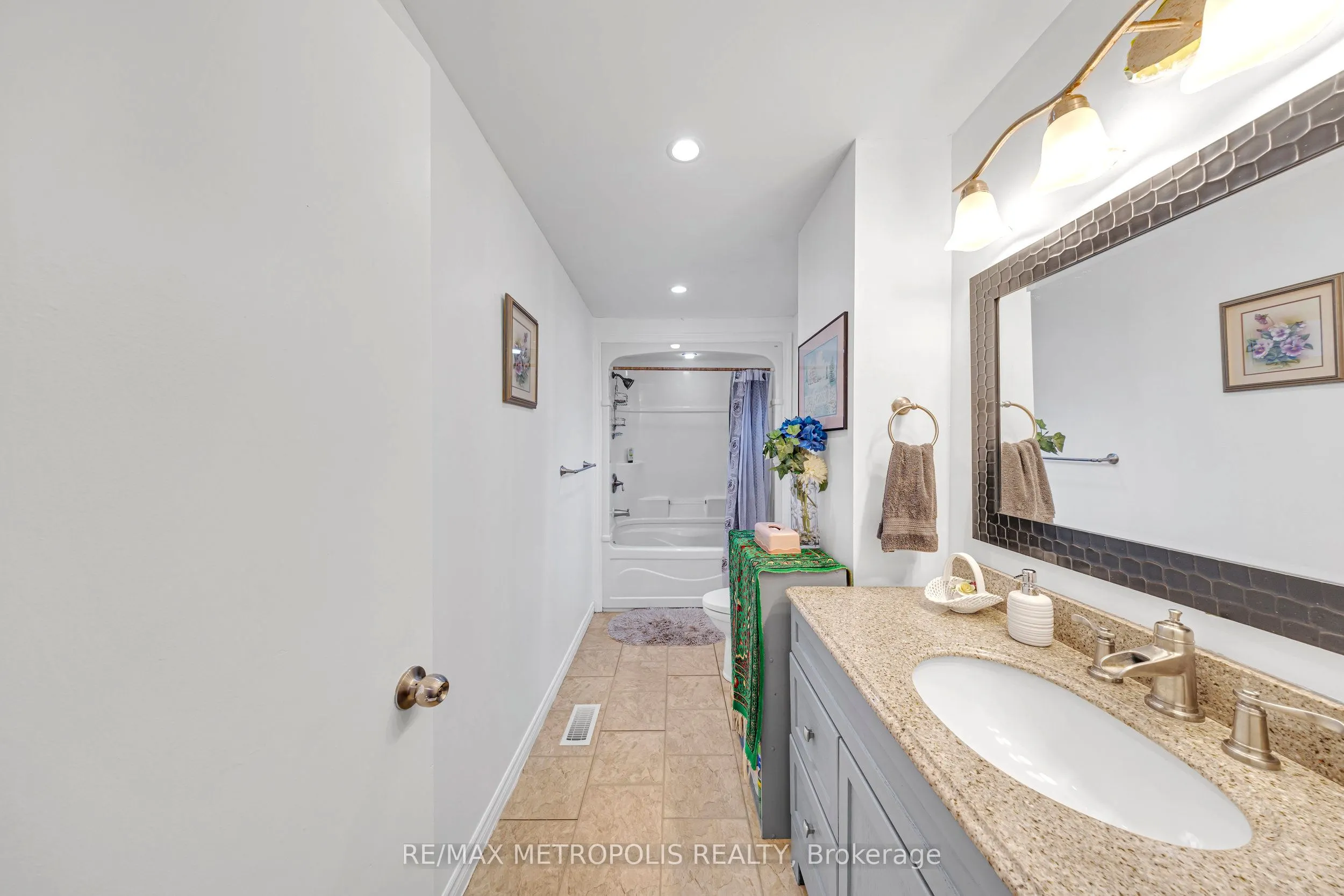 337 Pine Avenue