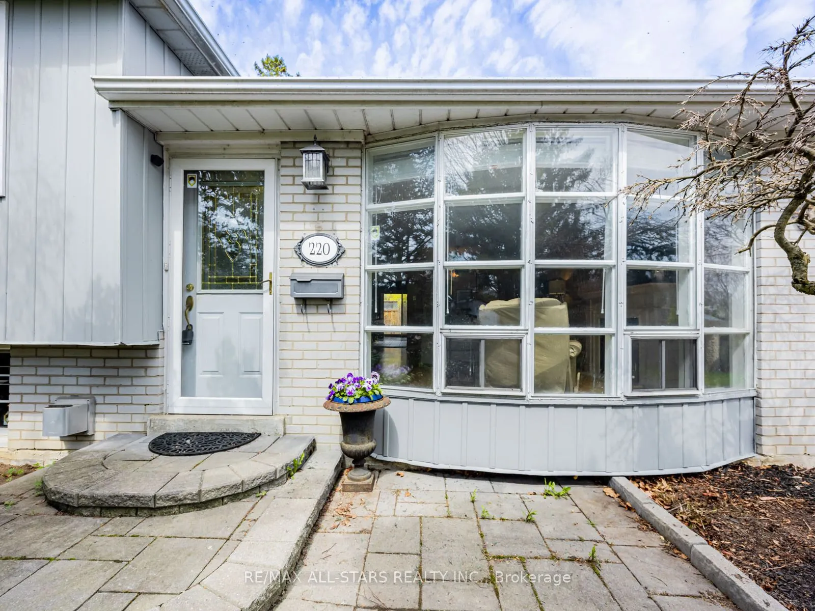 220 Catalina Drive