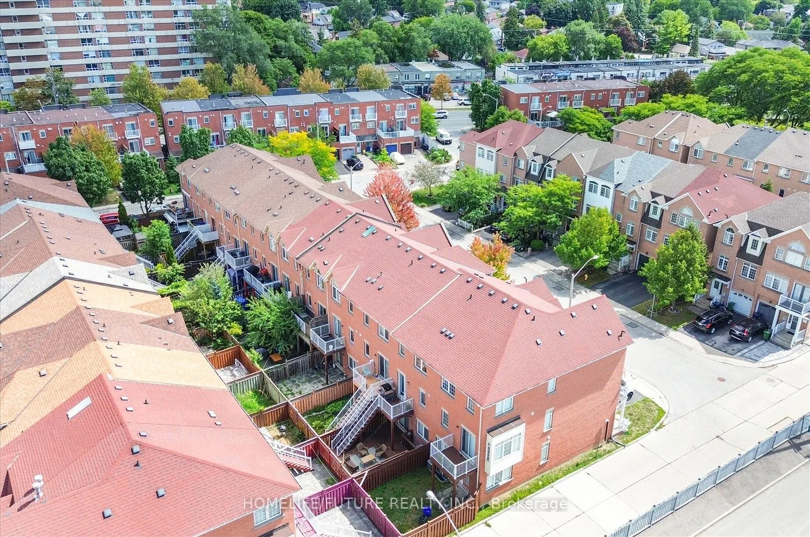 6 Guillet Street
