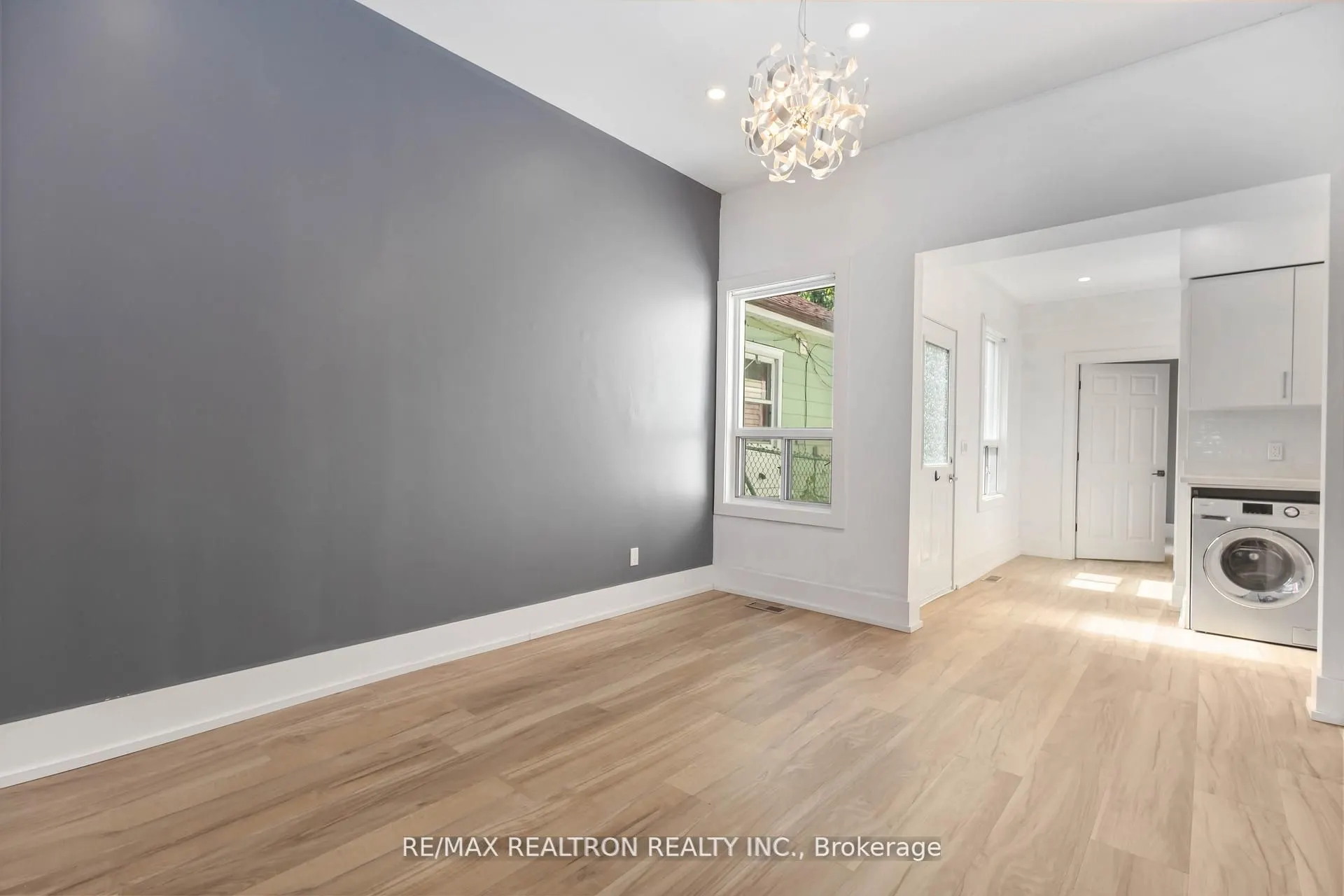 640 Gerrard Street E, #Main