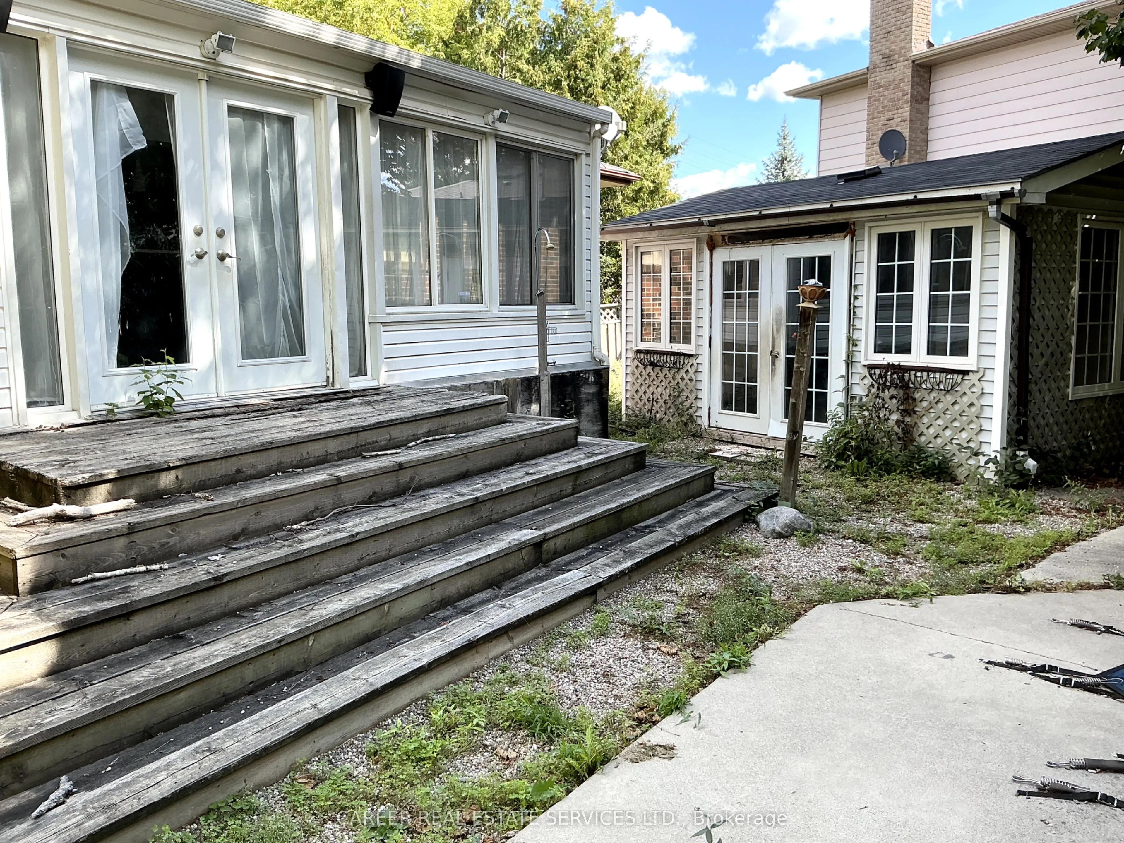 1187 Finch Avenue