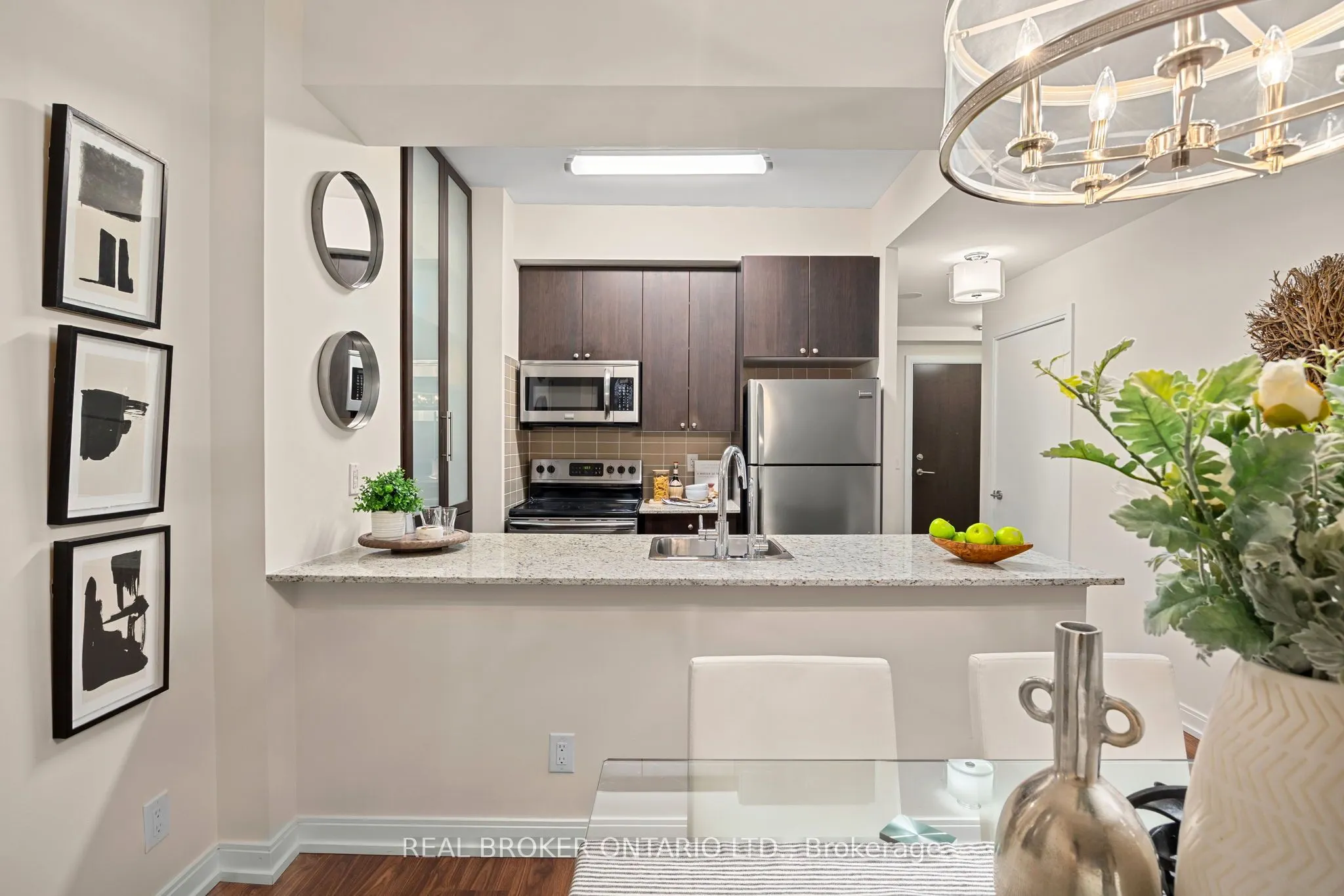 181 Village Green Square, #119