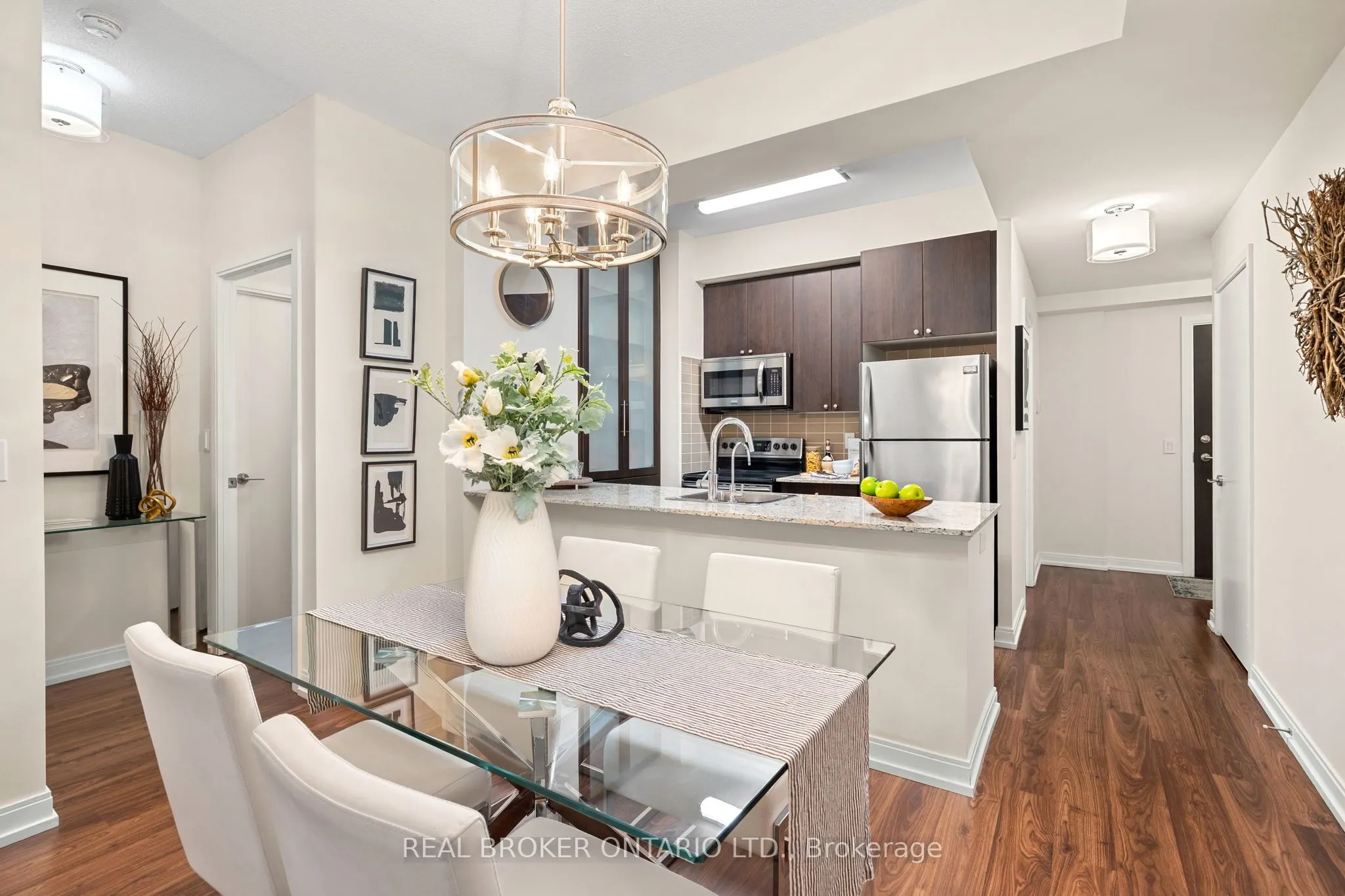 181 Village Green Square, #119