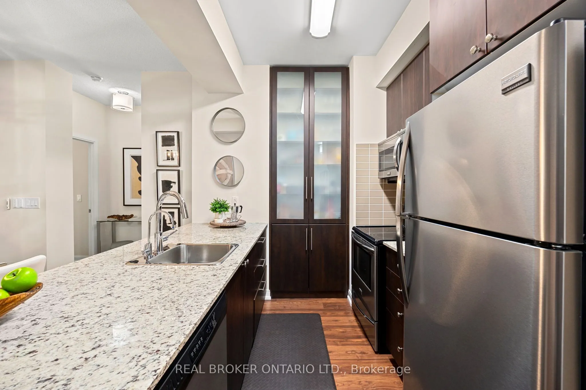 181 Village Green Square, #119