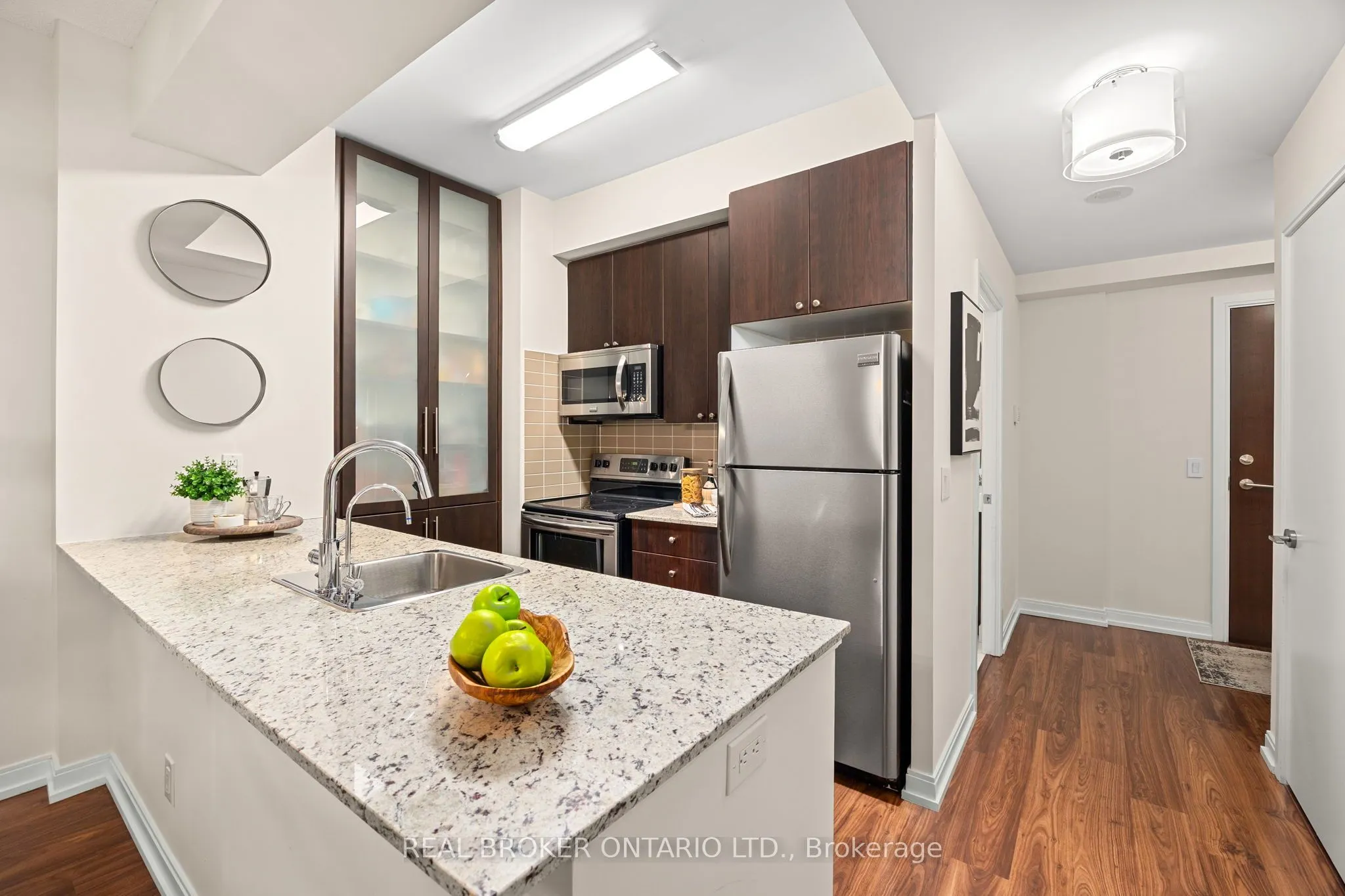 181 Village Green Square, #119