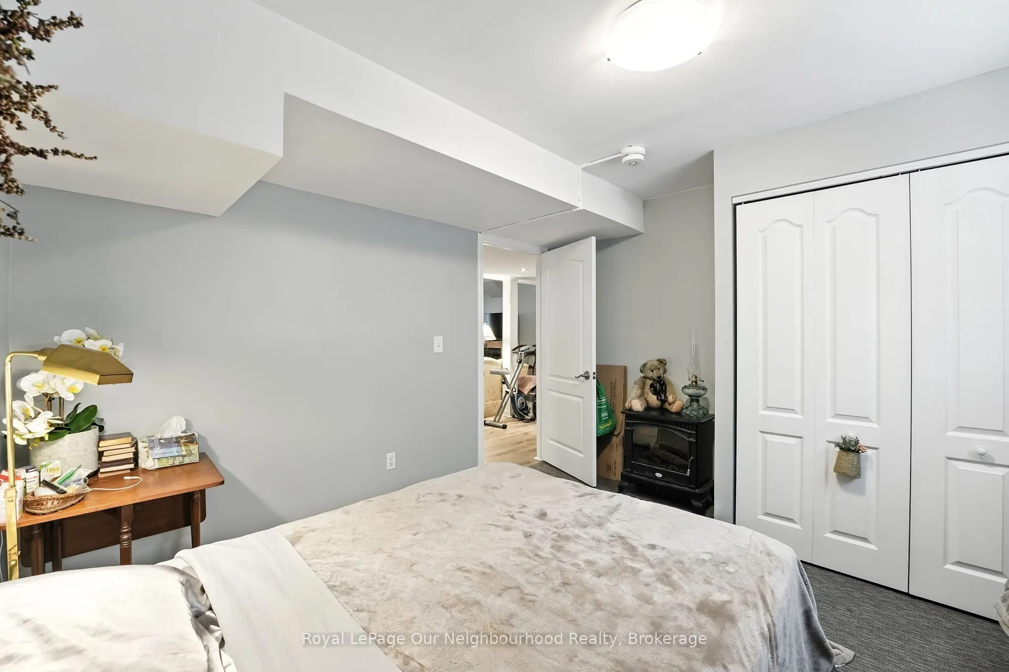 94 West Side Drive