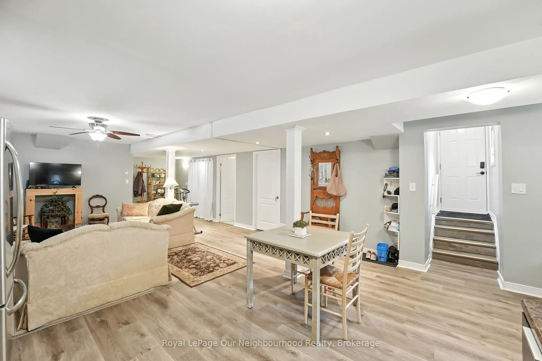 94 West Side Drive