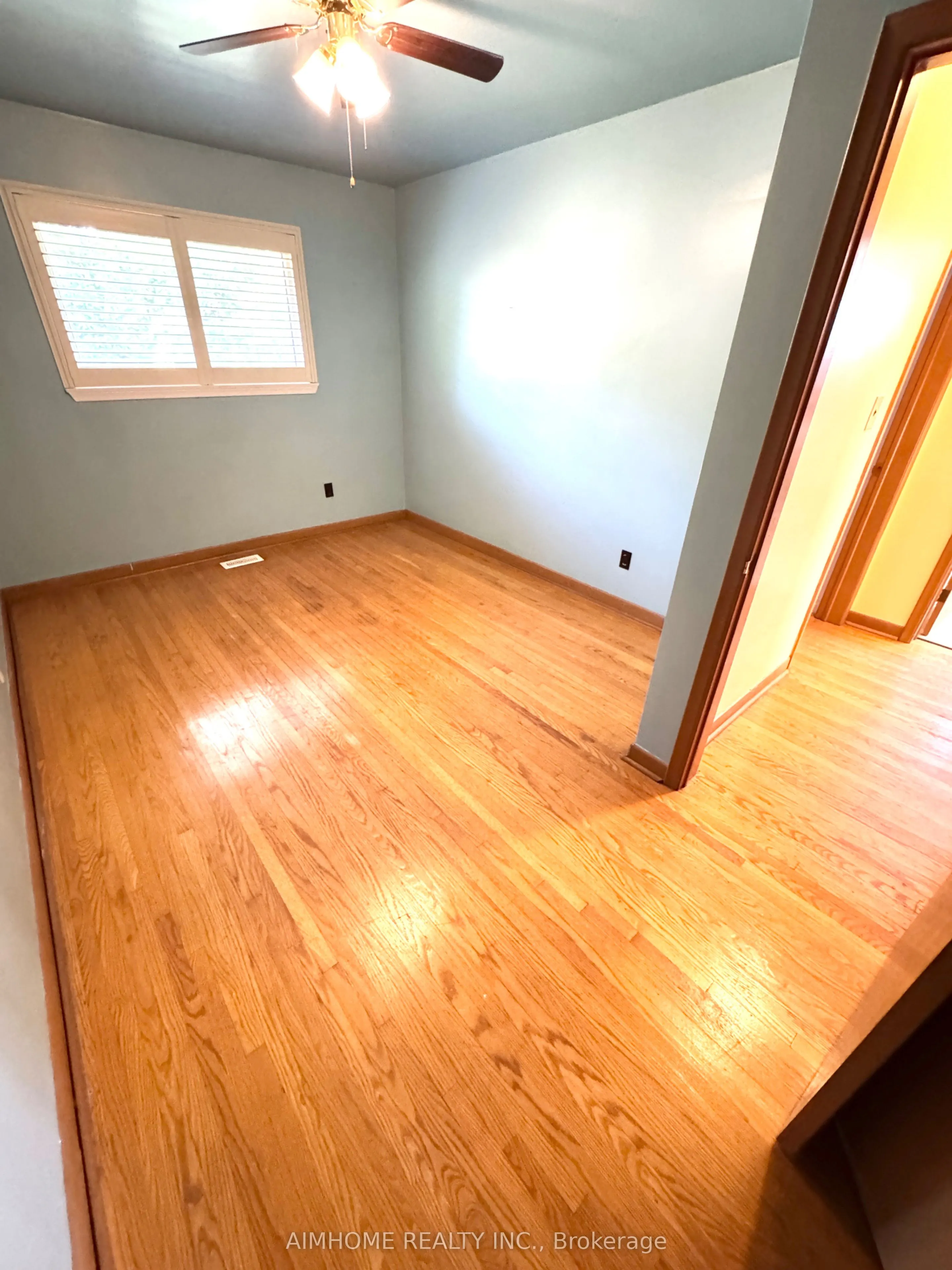 31 Poplar Road, #(Main)