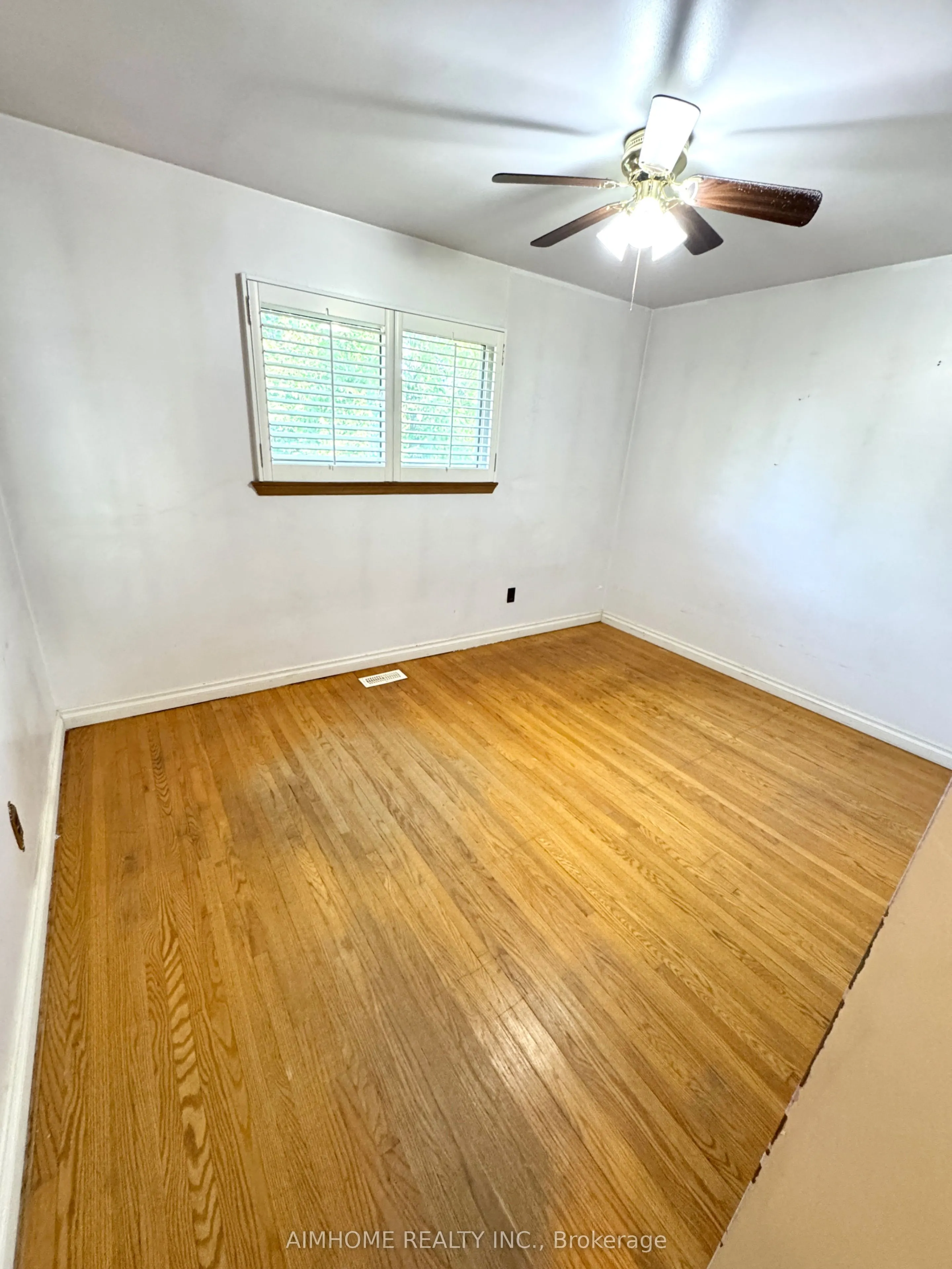 31 Poplar Road, #(Main)