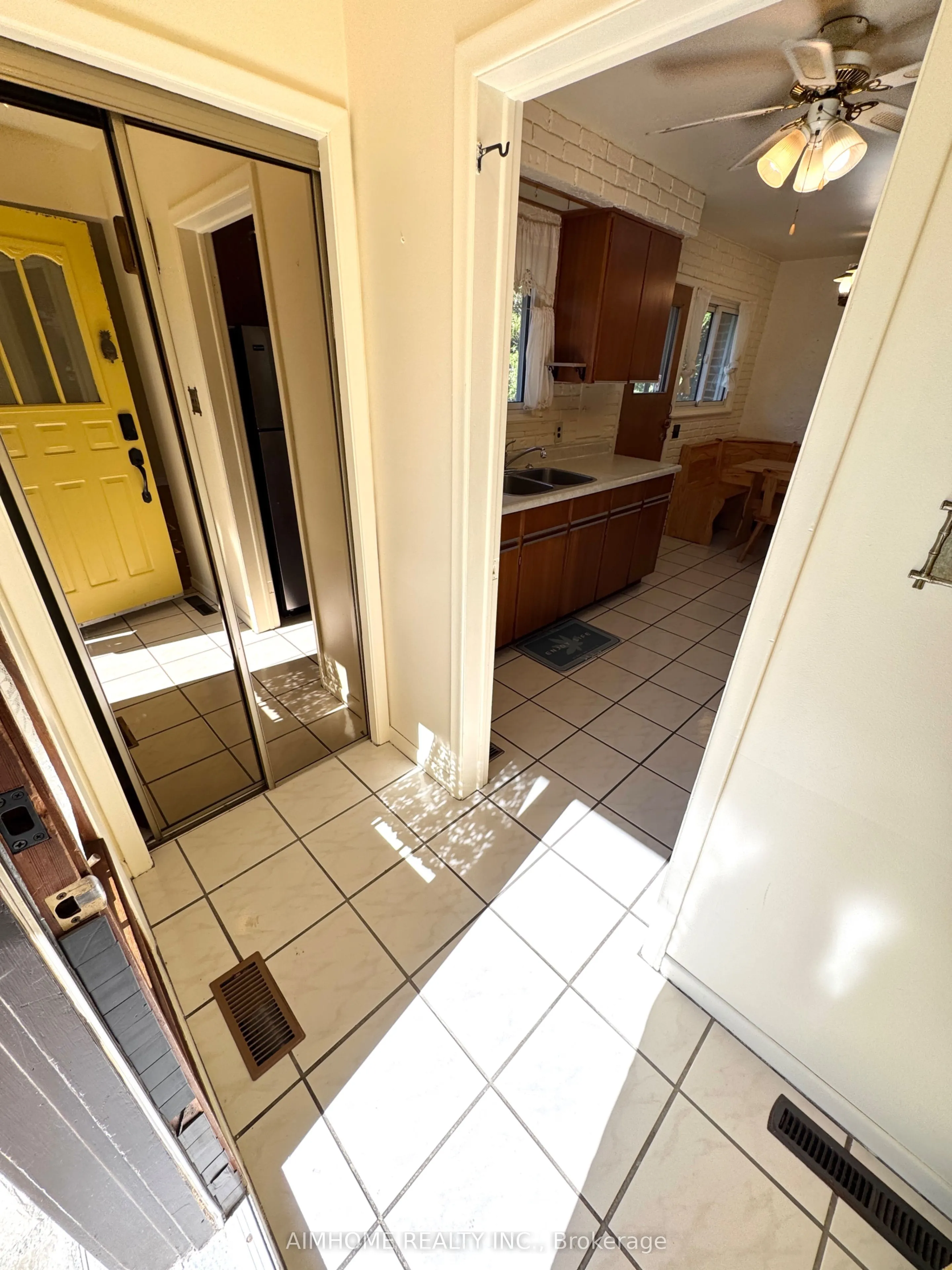 31 Poplar Road, #(Main)