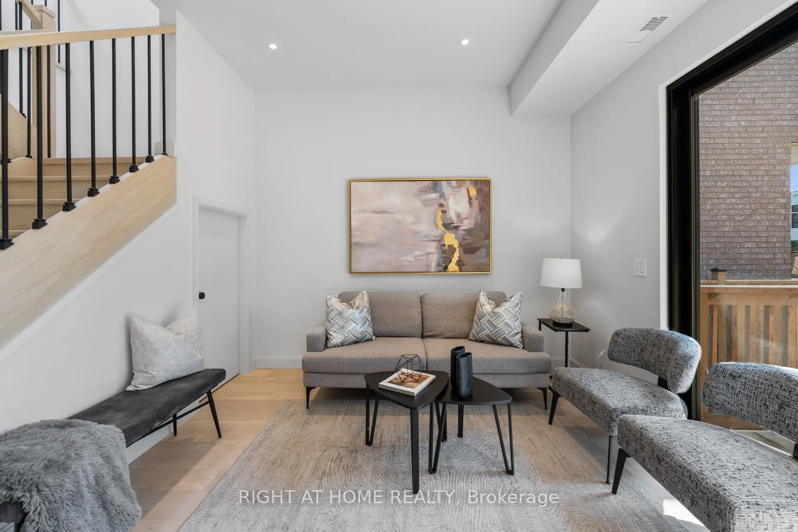 85 Holborne Avenue
