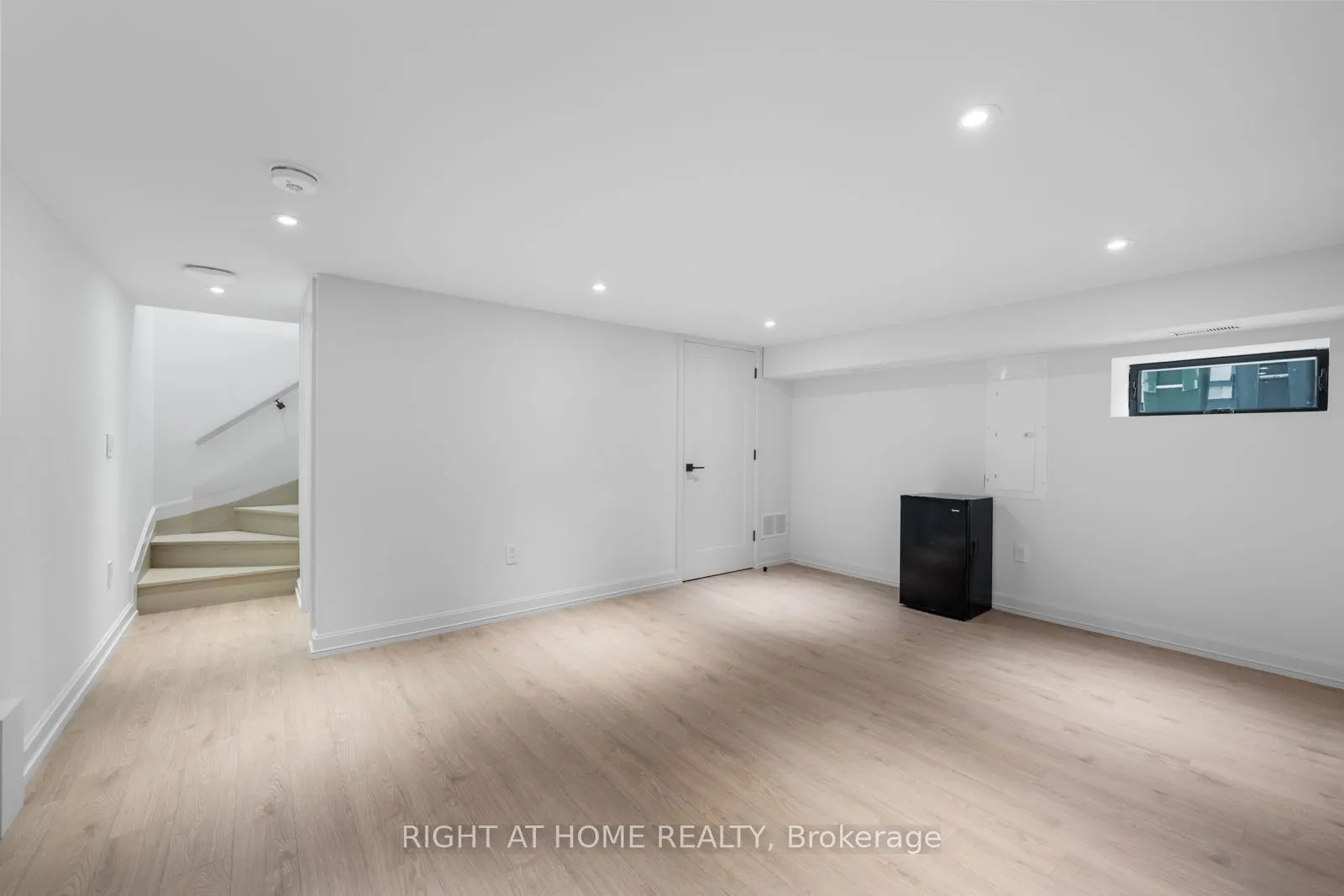 85 Holborne Avenue
