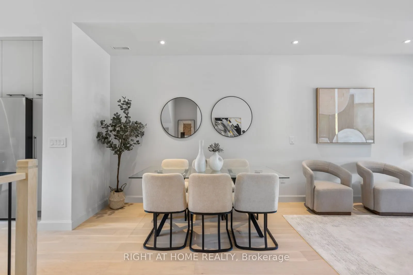 85 Holborne Avenue