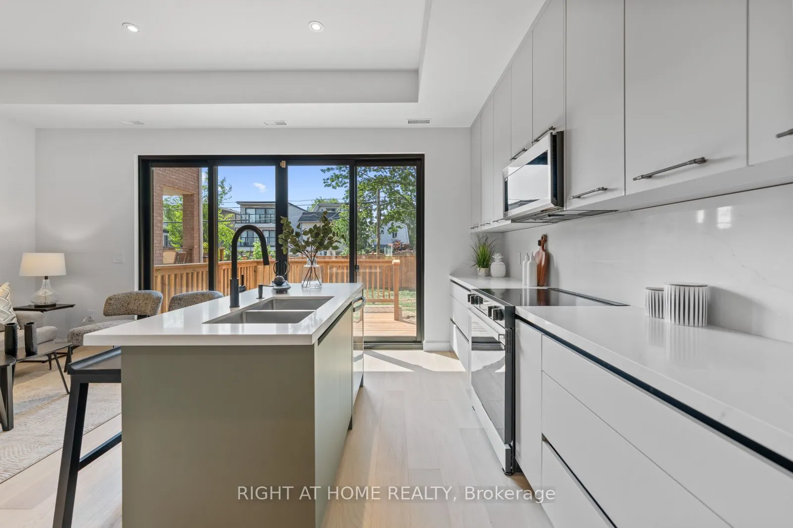 85 Holborne Avenue
