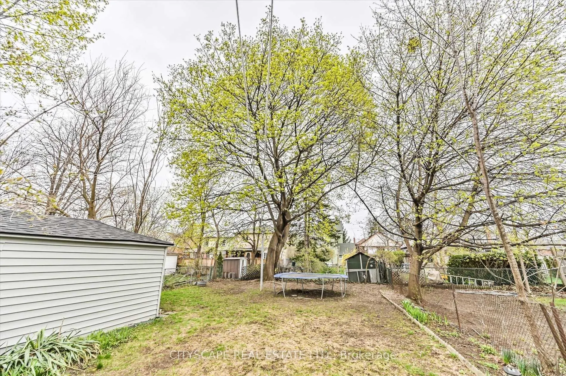 15 Midburn Avenue