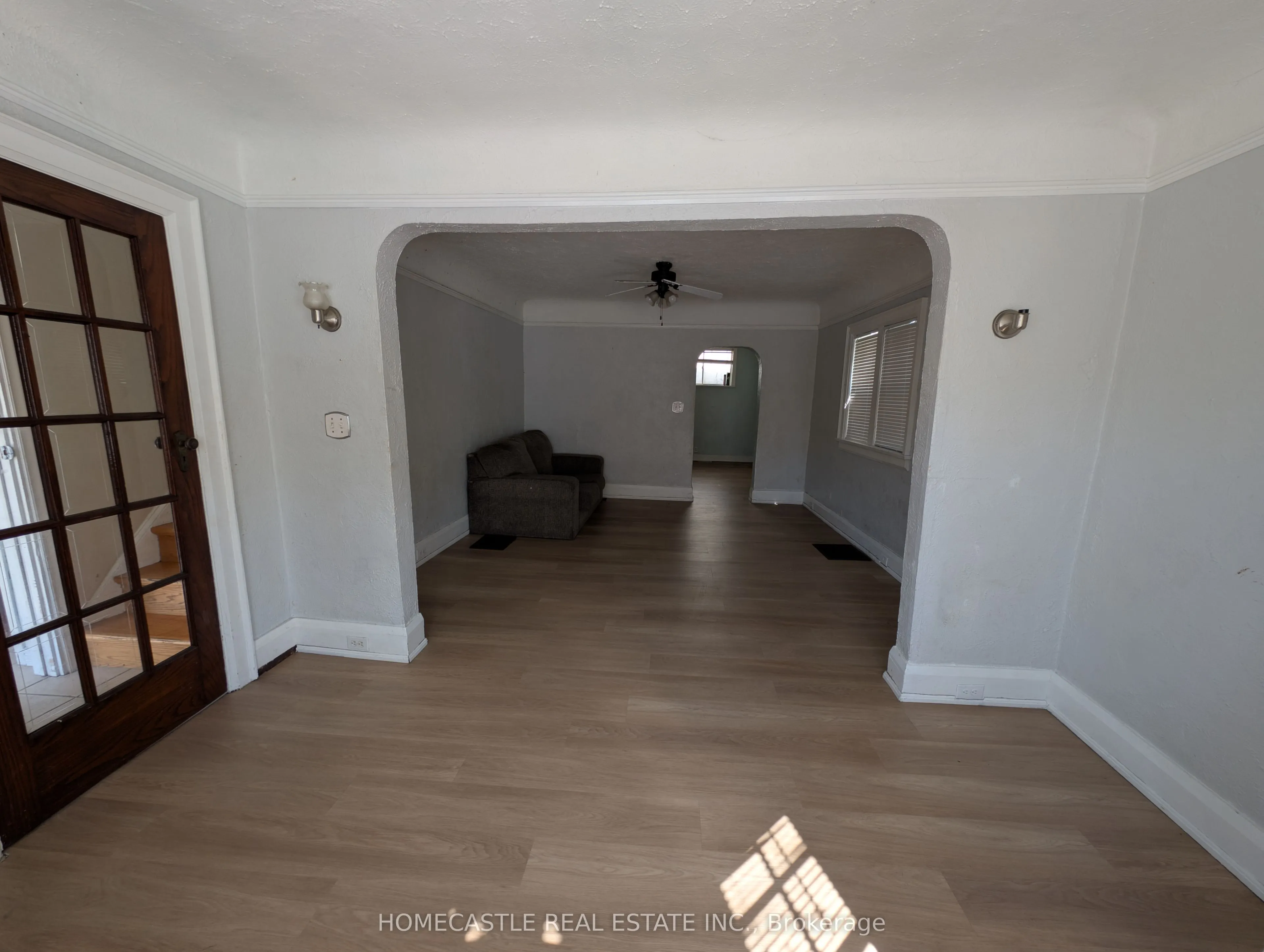 36 Richmond Street E