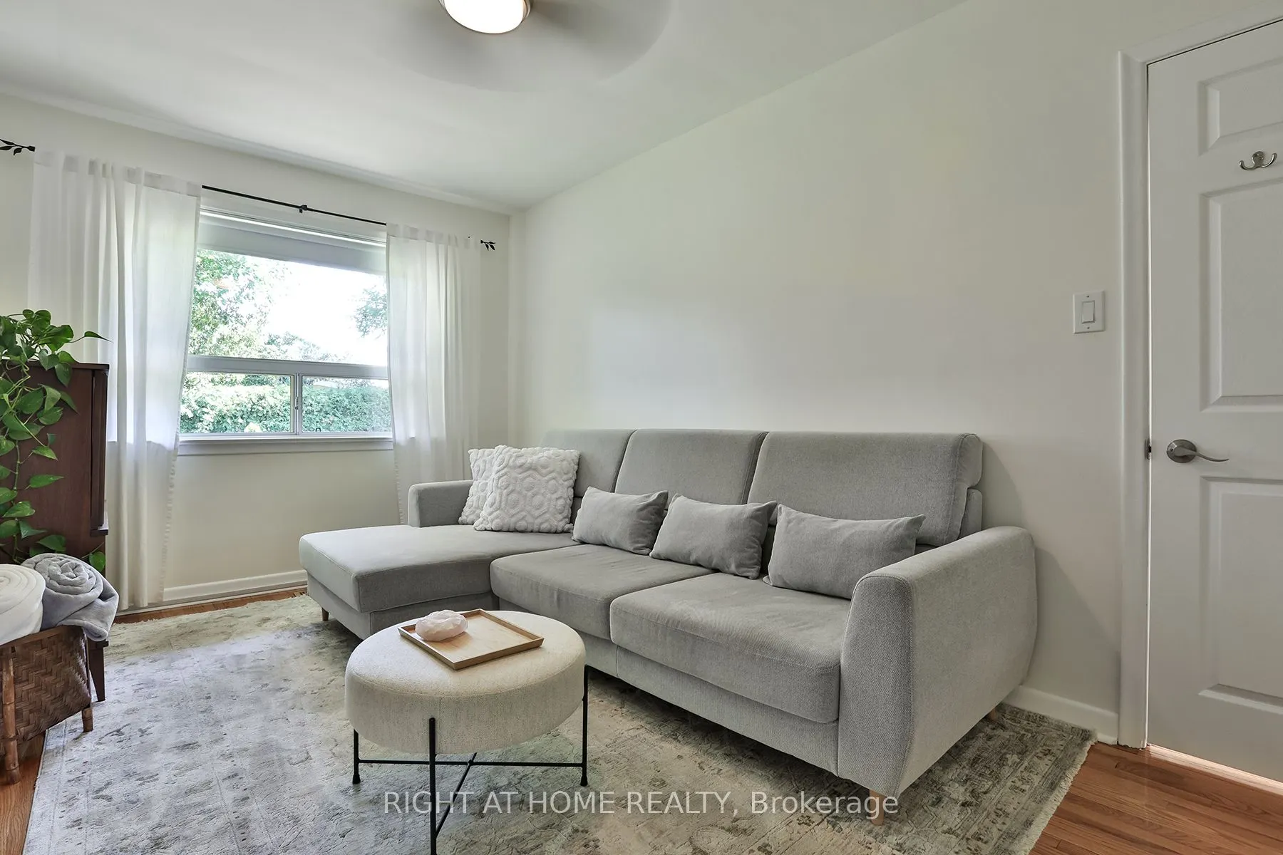 21 Gaiety Drive