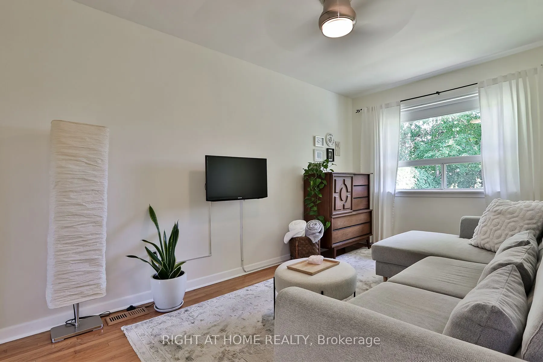 21 Gaiety Drive