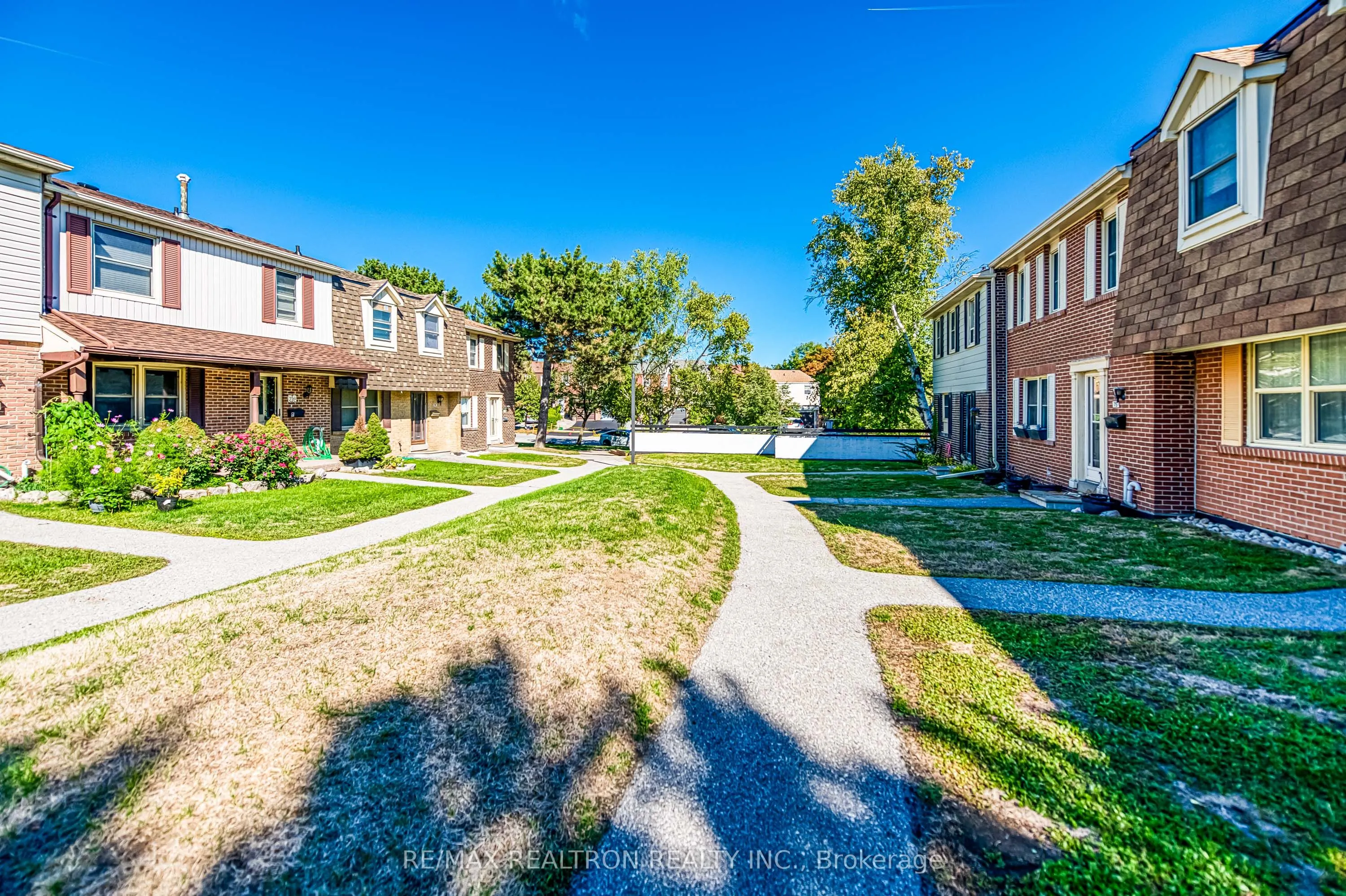 91 L'Amoreaux Drive, #79