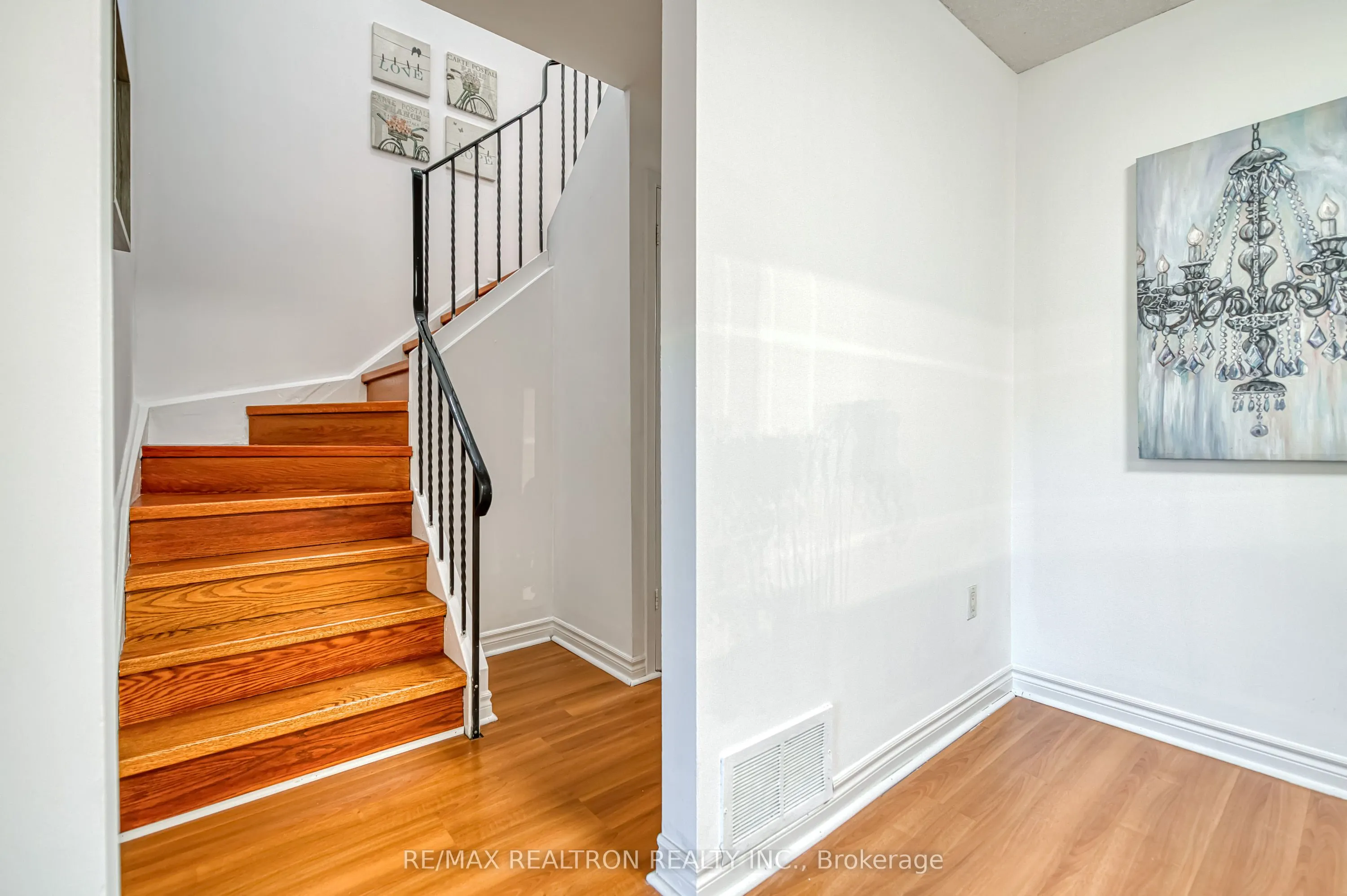 91 L'Amoreaux Drive, #79