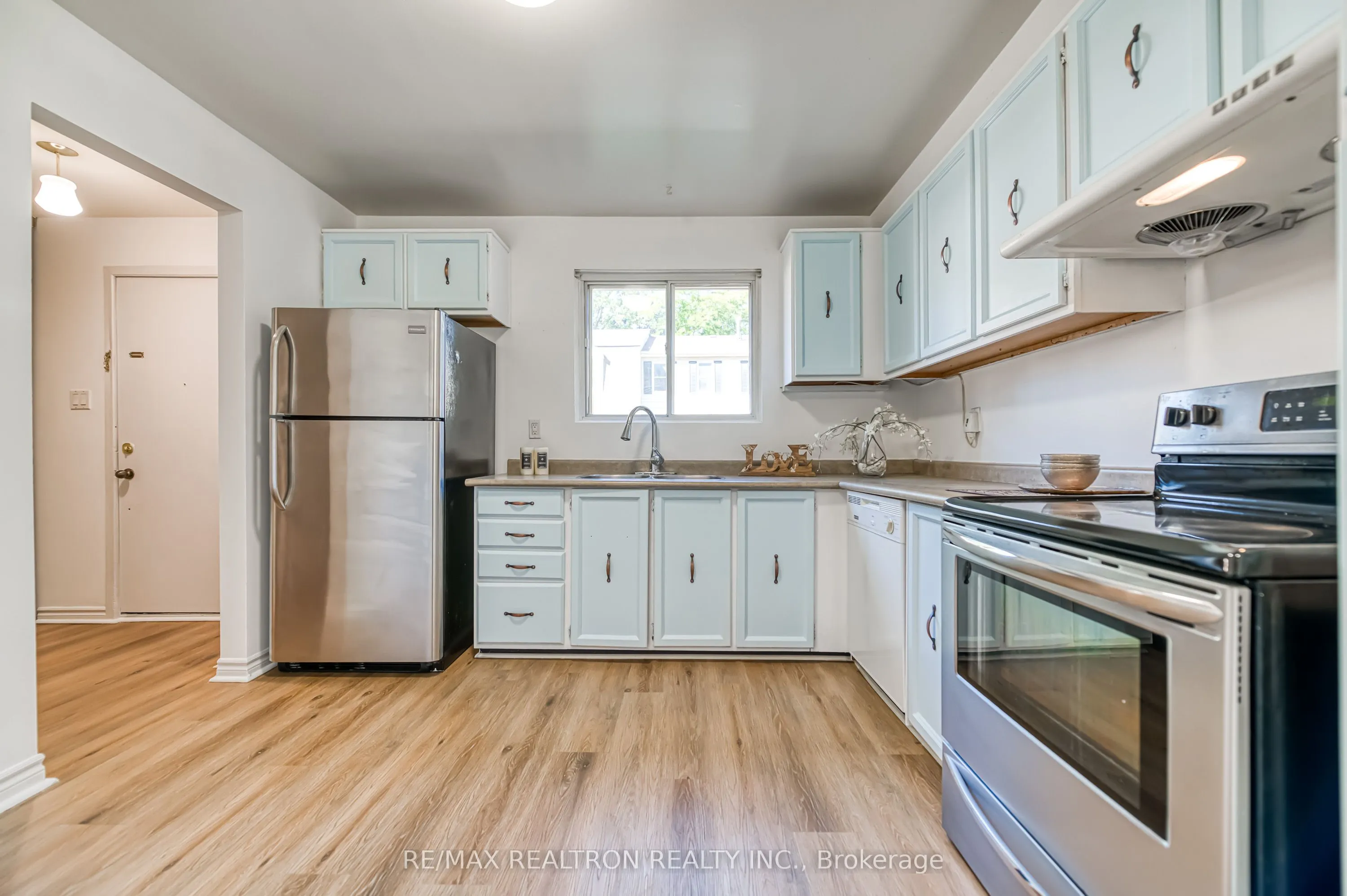 91 L'Amoreaux Drive, #79
