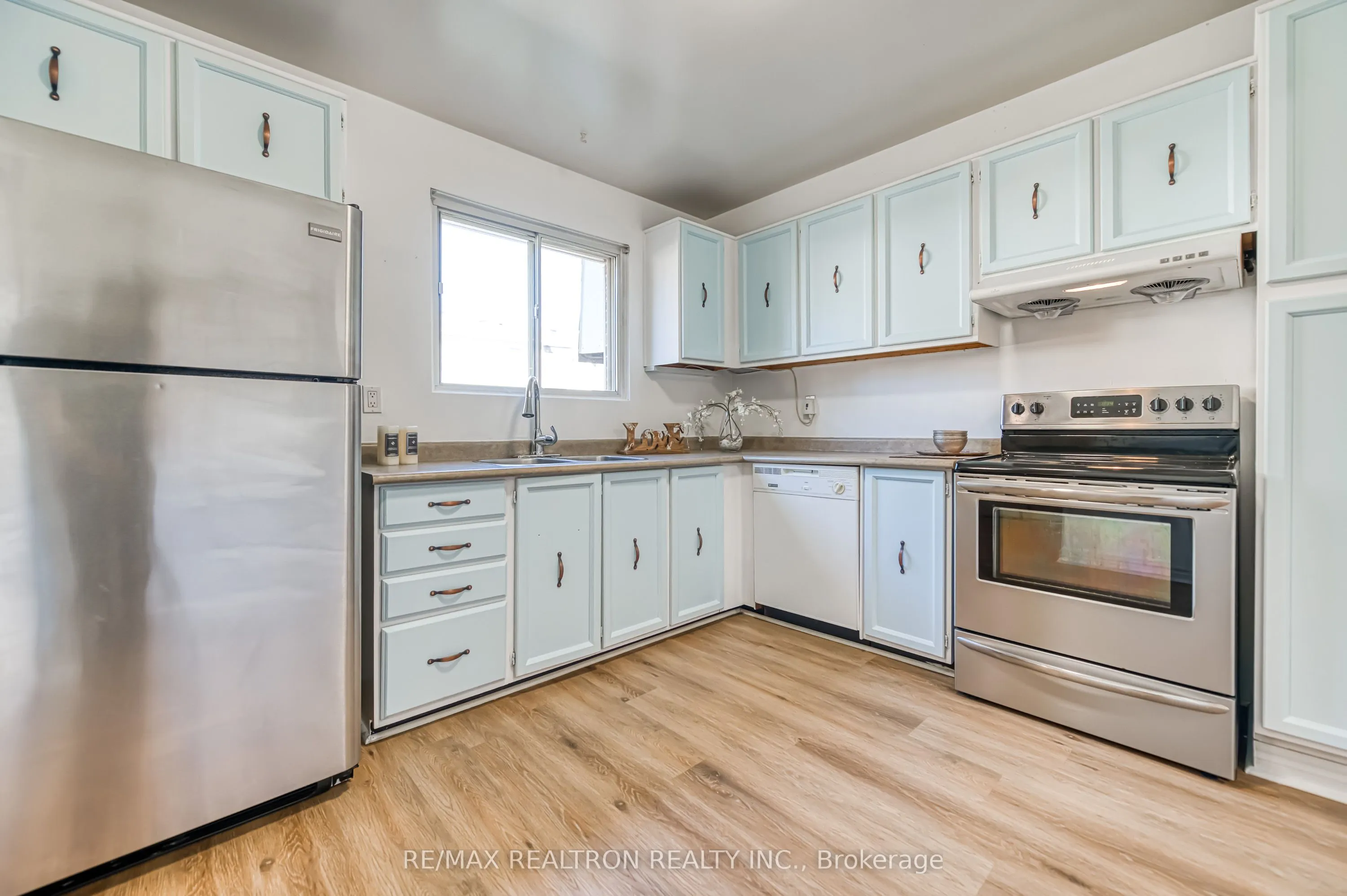 91 L'Amoreaux Drive, #79